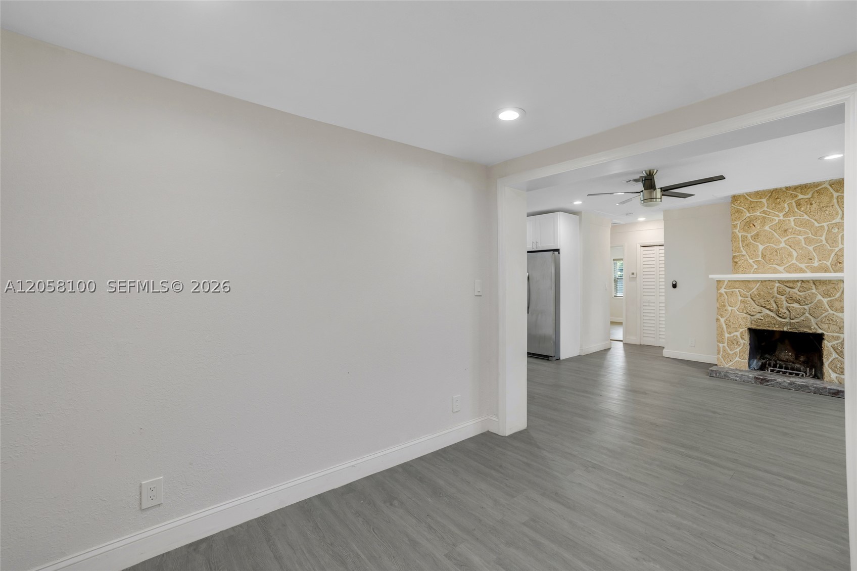 3405 Robbins Rd Pompano Beach, FL 33062