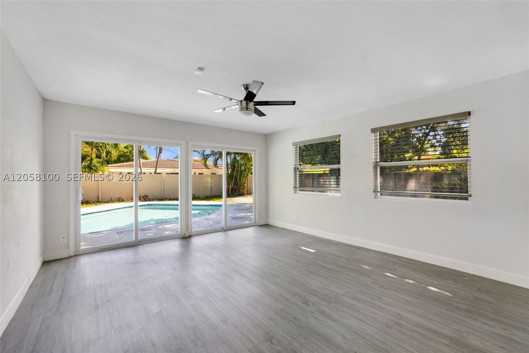 3405 Robbins Rd Pompano Beach, FL 33062