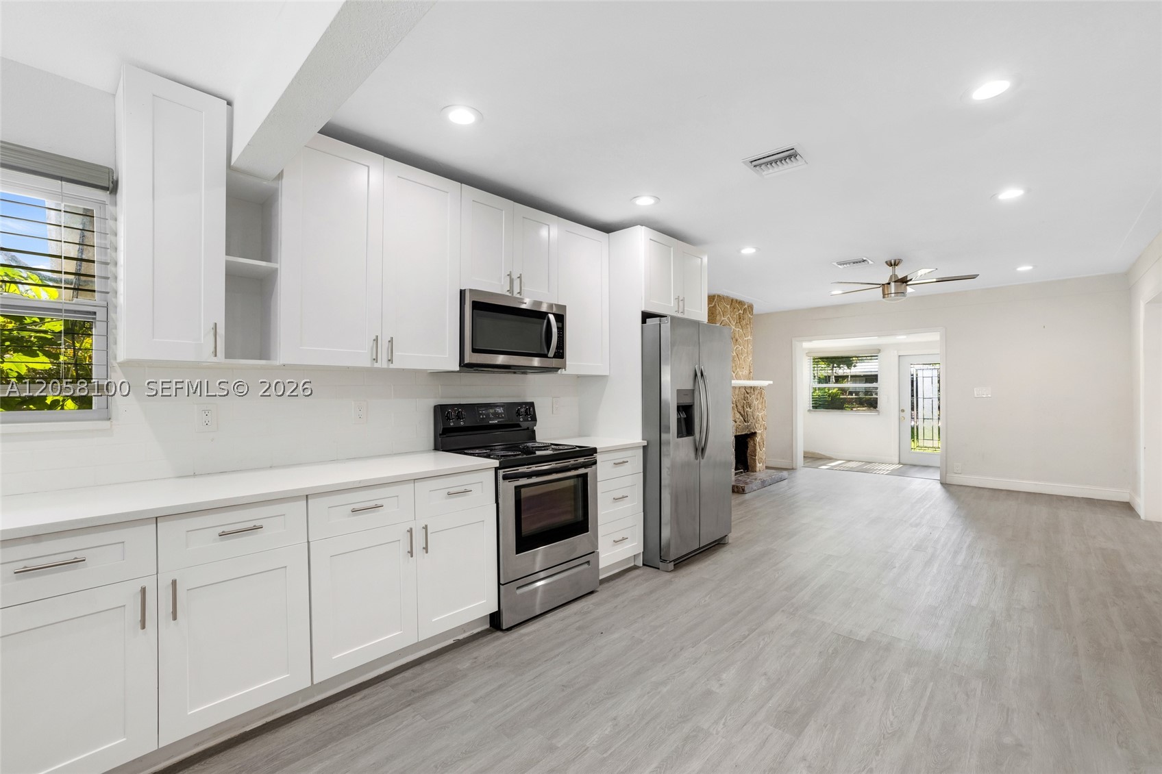 3405 Robbins Rd Pompano Beach, FL 33062