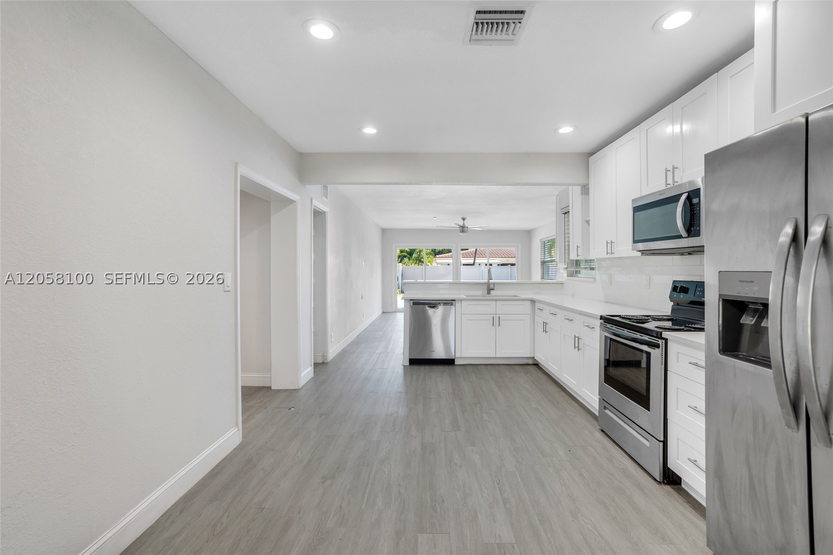 3405 Robbins Rd Pompano Beach, FL 33062