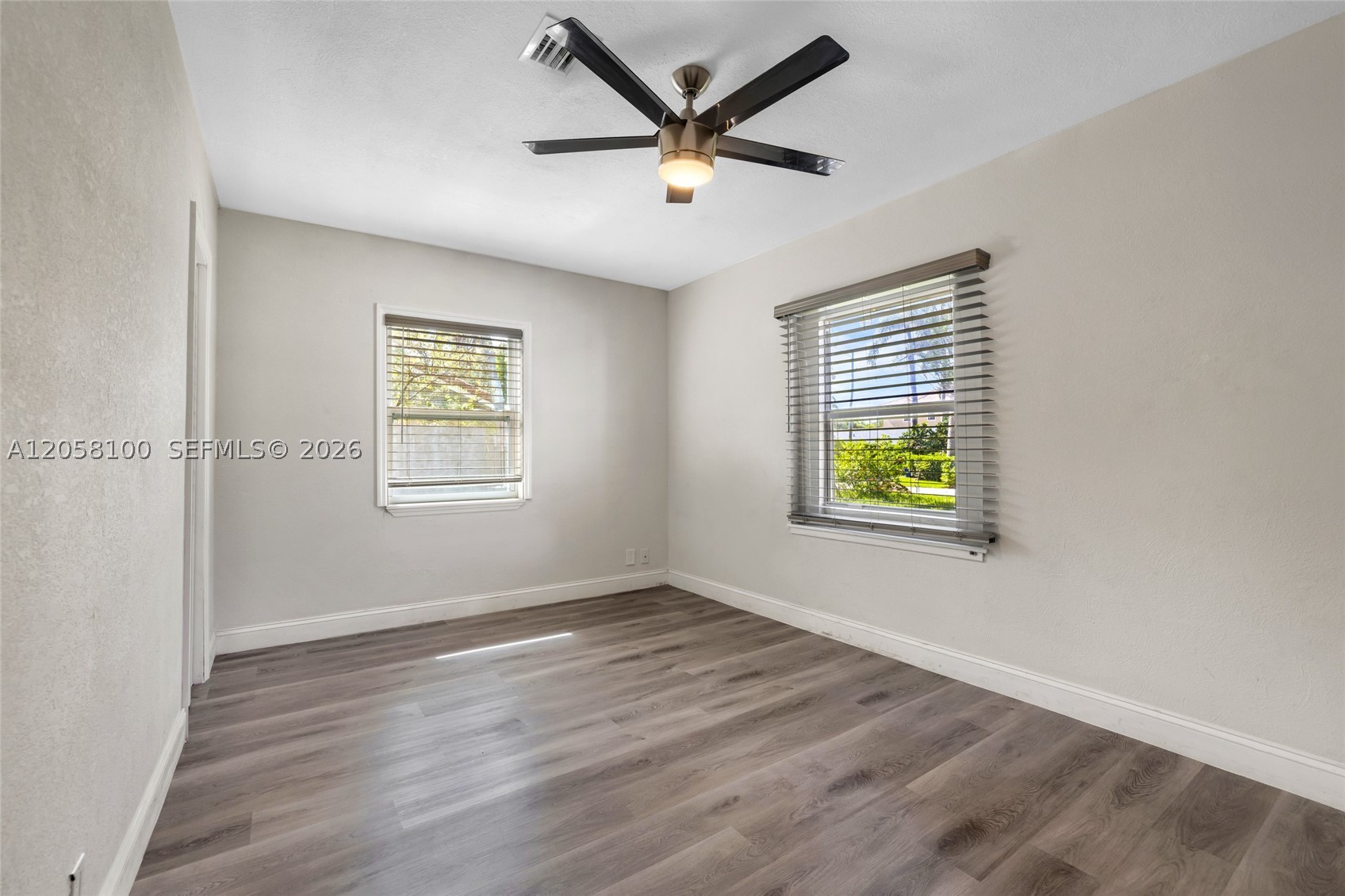 3405 Robbins Rd Pompano Beach, FL 33062