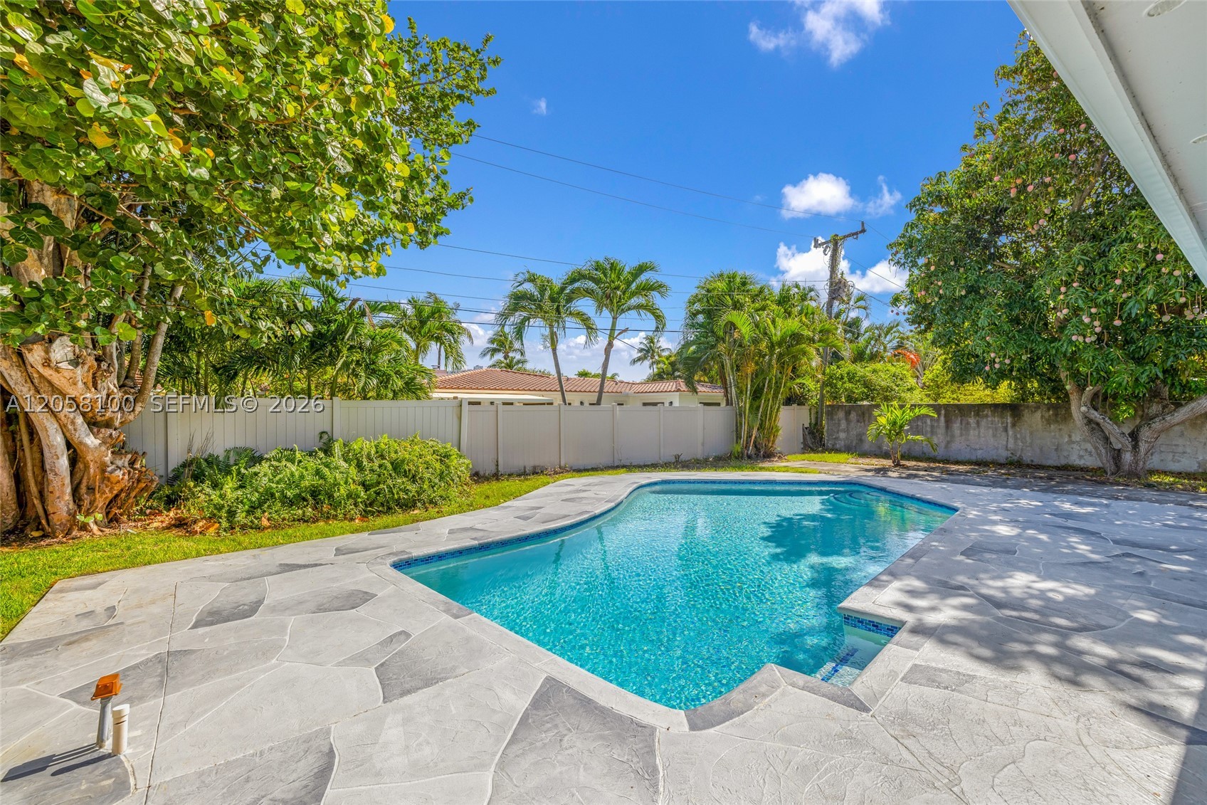 3405 Robbins Rd Pompano Beach, FL 33062