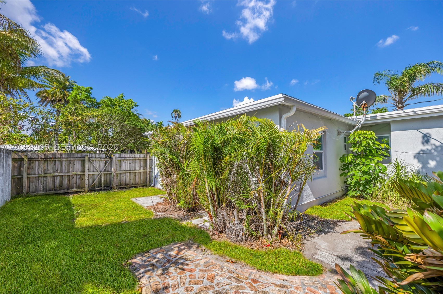 3405 Robbins Rd Pompano Beach, FL 33062