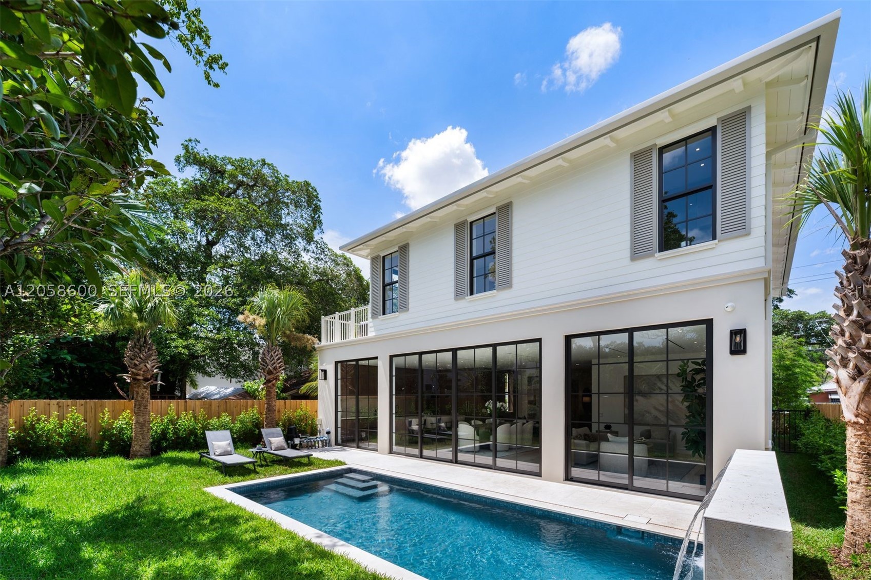 3372 Charles Ave Miami, FL 33133