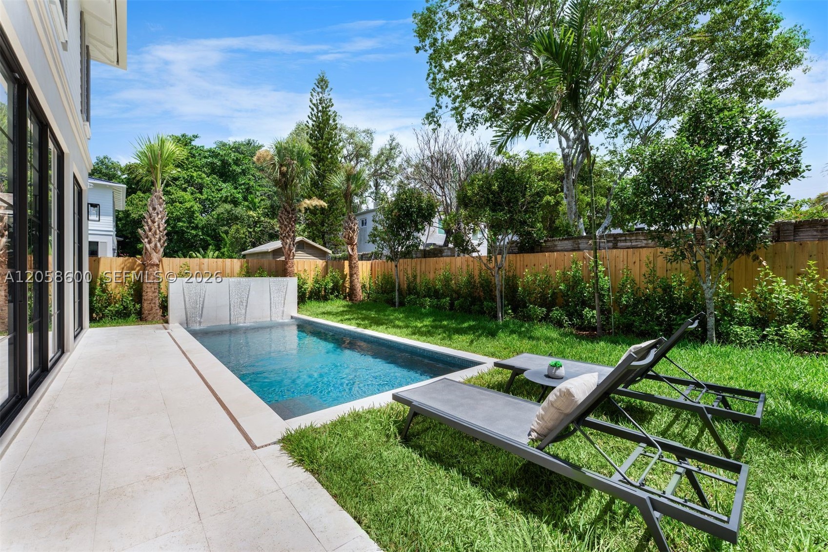 3372 Charles Ave Miami, FL 33133