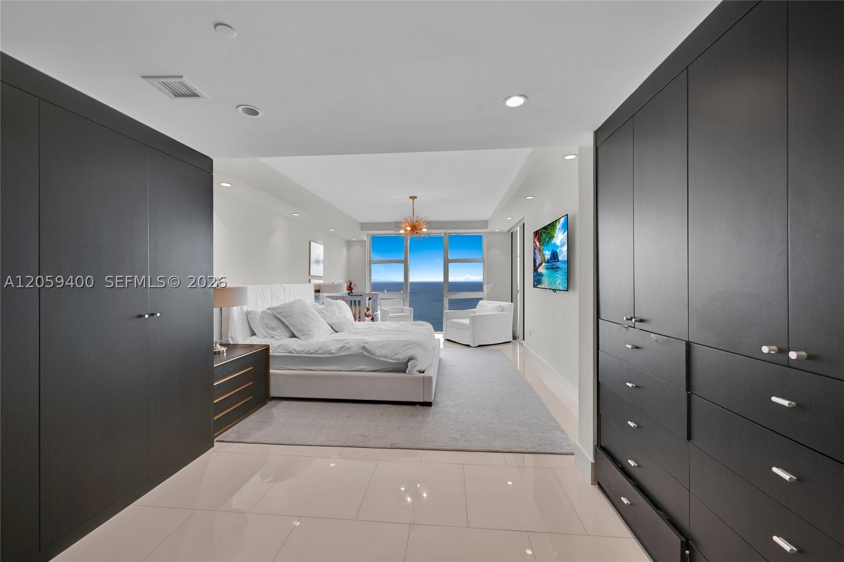 image Beach Club 313