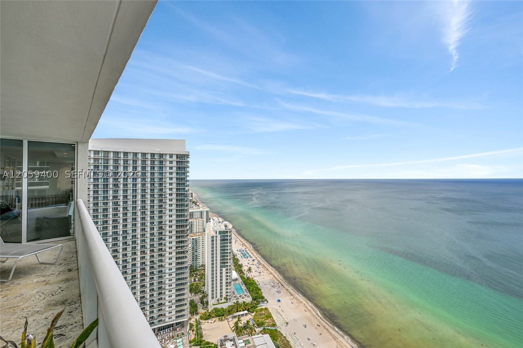 image Beach Club 323