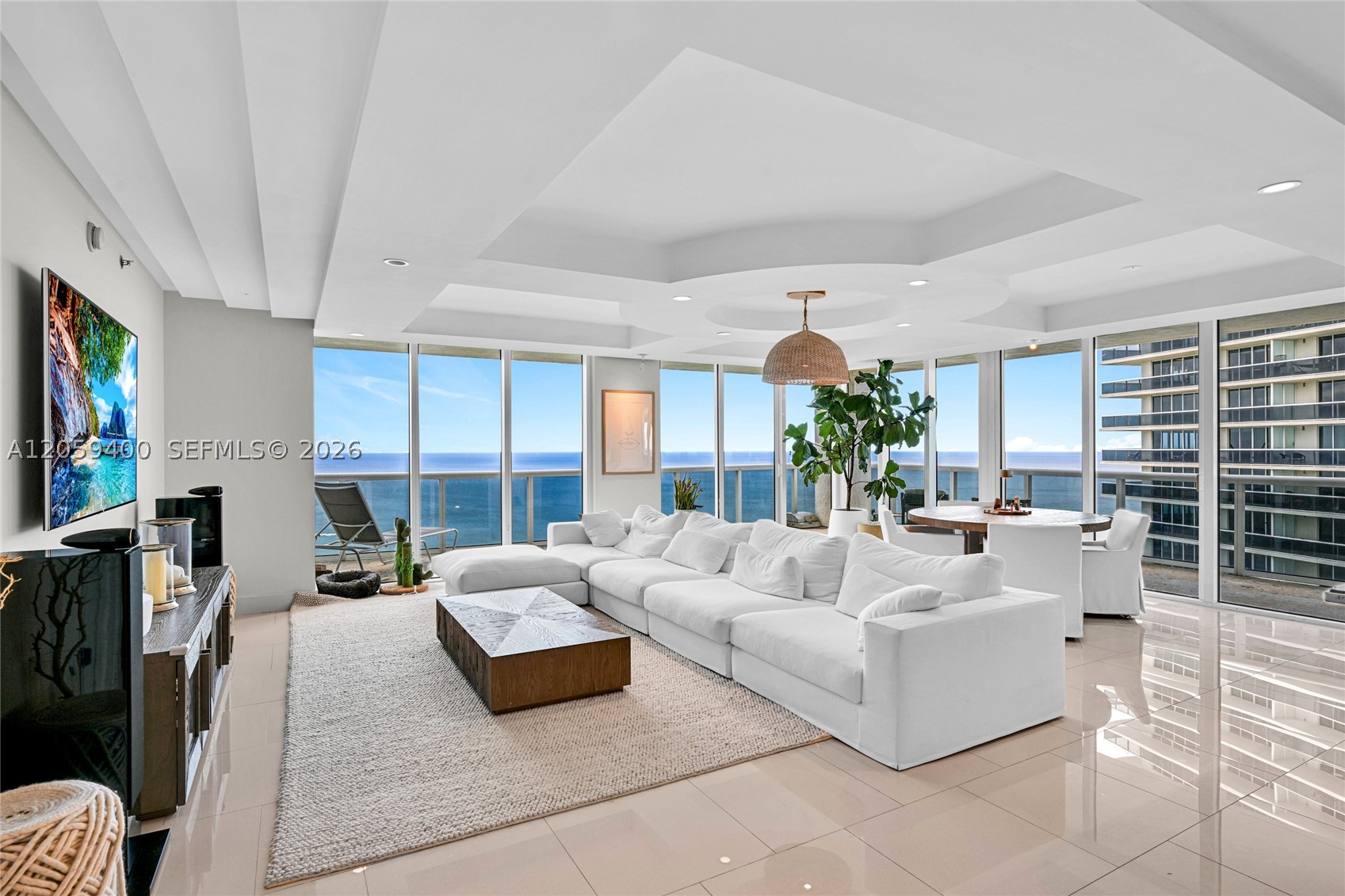 image Beach Club 32