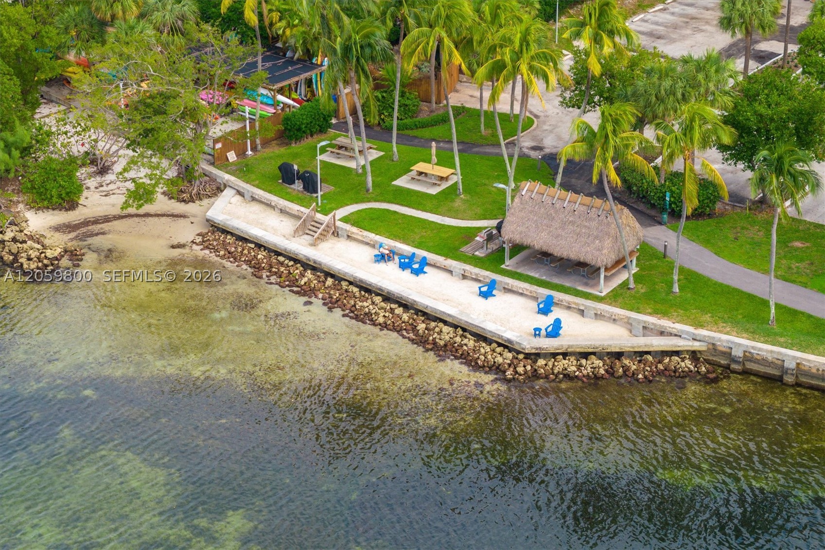 image Three Grove Isle64