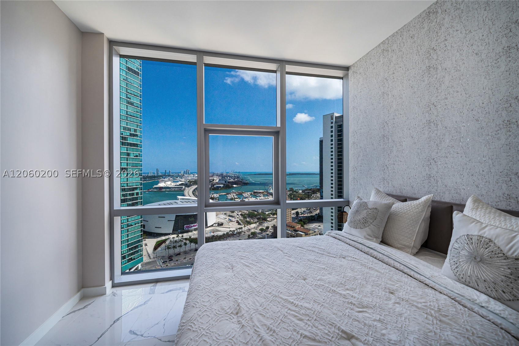 851 NE 1st Ave #2911 Miami, FL 33132