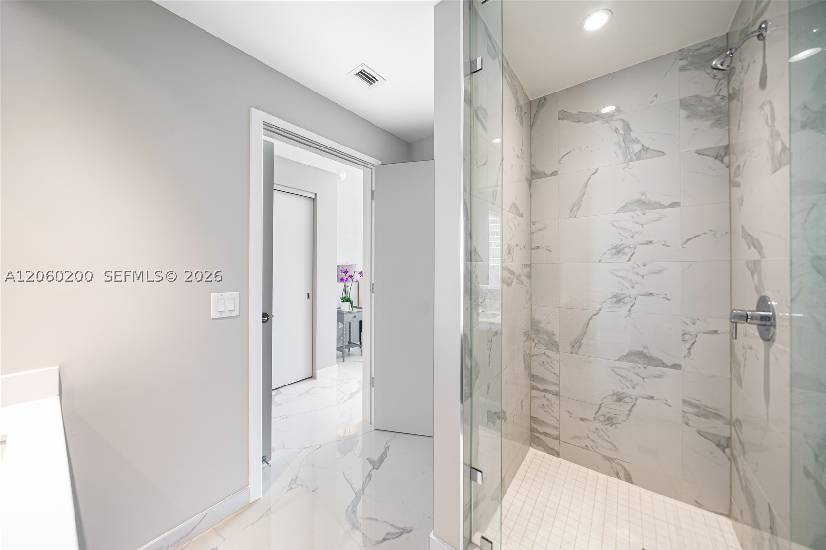 851 NE 1st Ave #2911 Miami, FL 33132