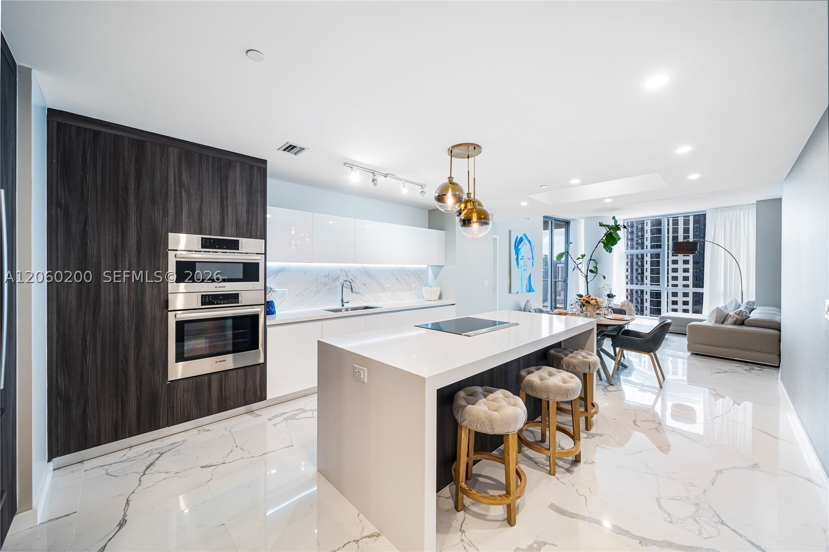 851 NE 1st Ave #2911 Miami, FL 33132