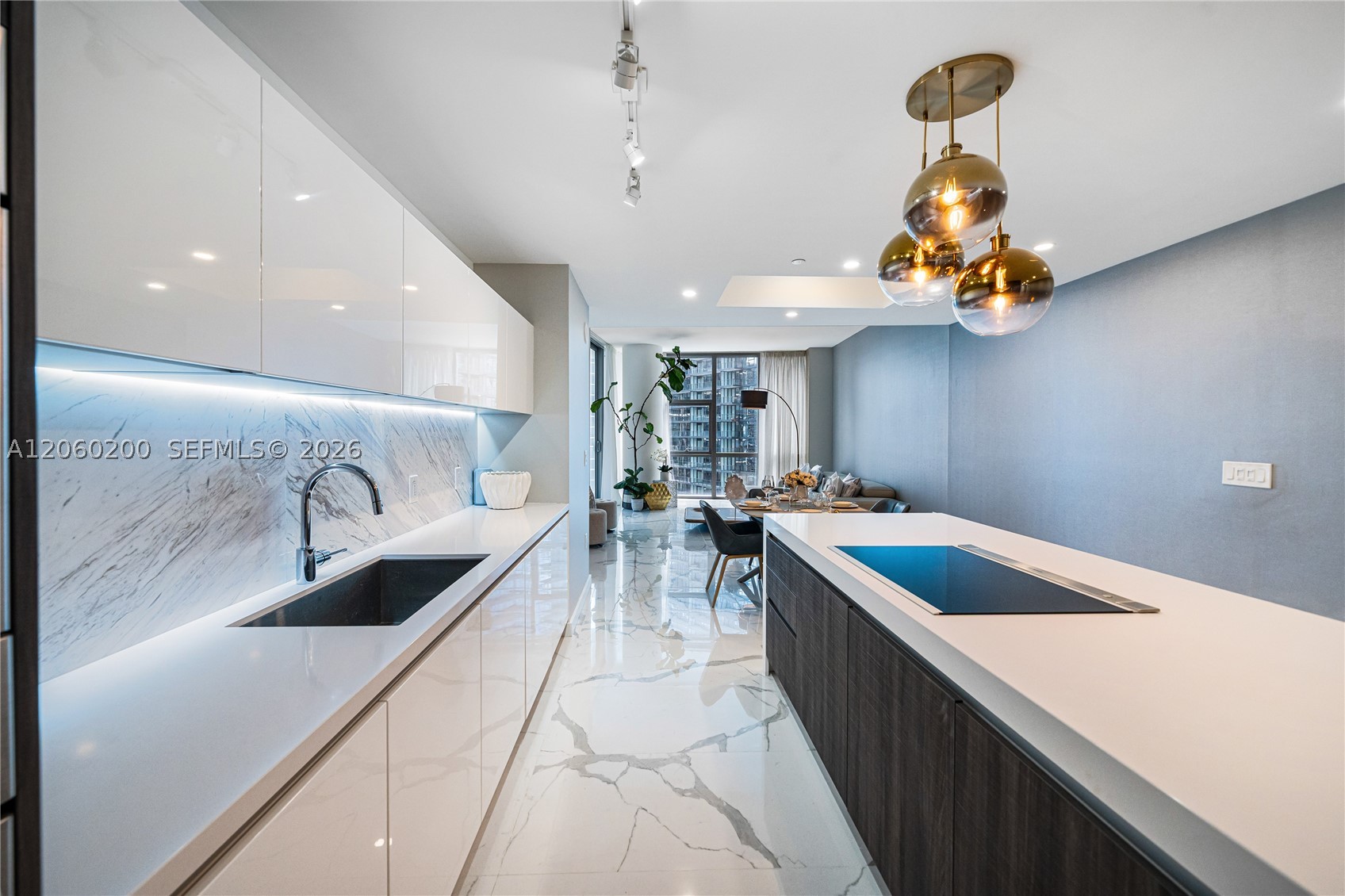851 NE 1st Ave #2911 Miami, FL 33132