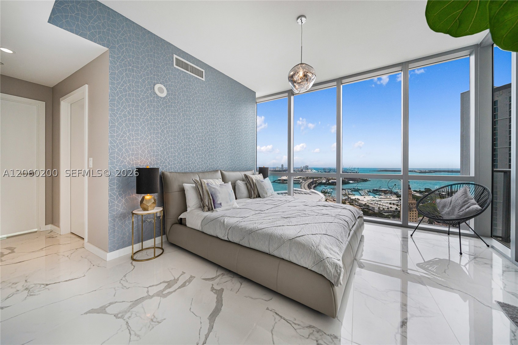 851 NE 1st Ave #2911 Miami, FL 33132