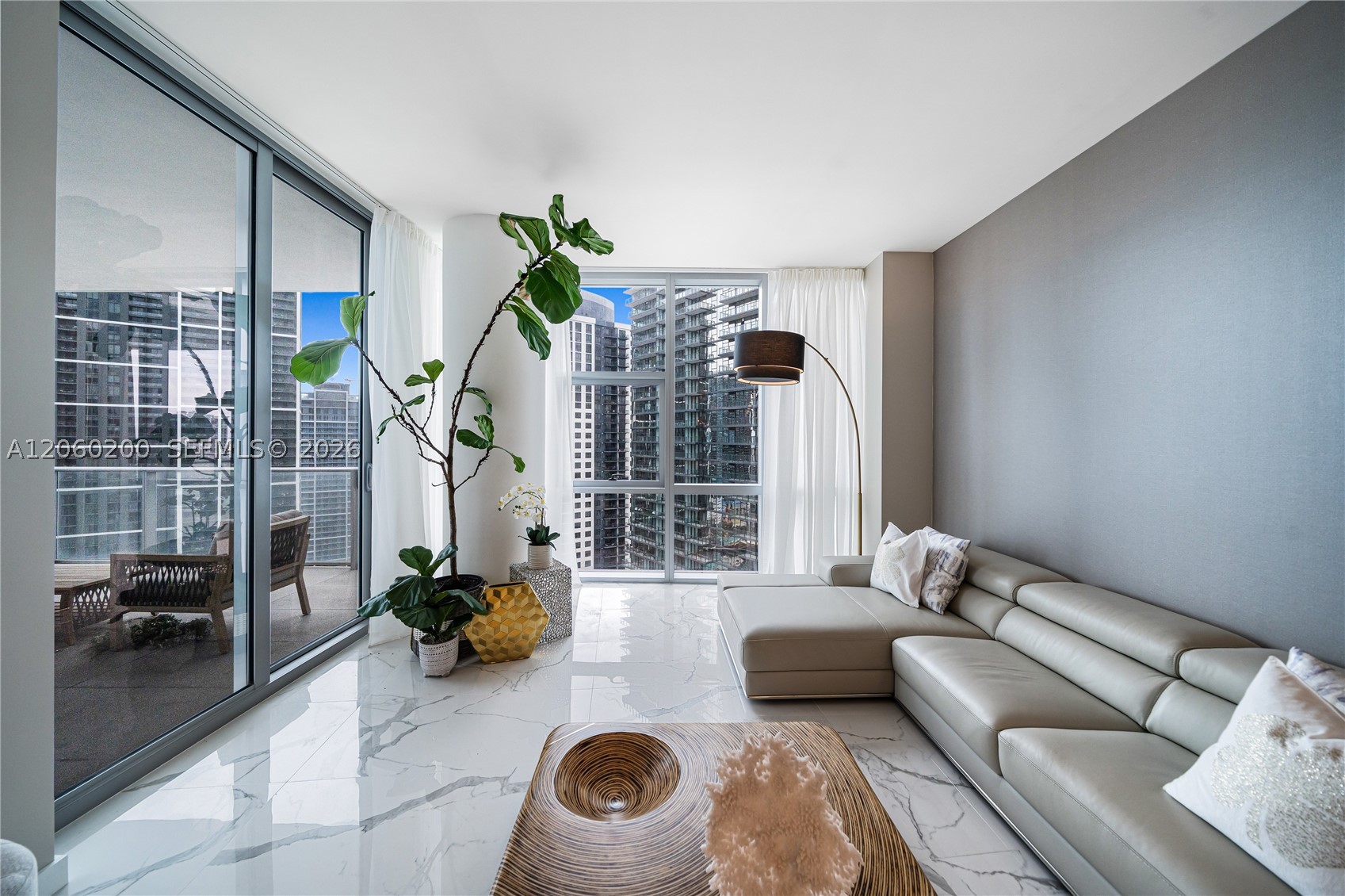 851 NE 1st Ave #2911 Miami, FL 33132