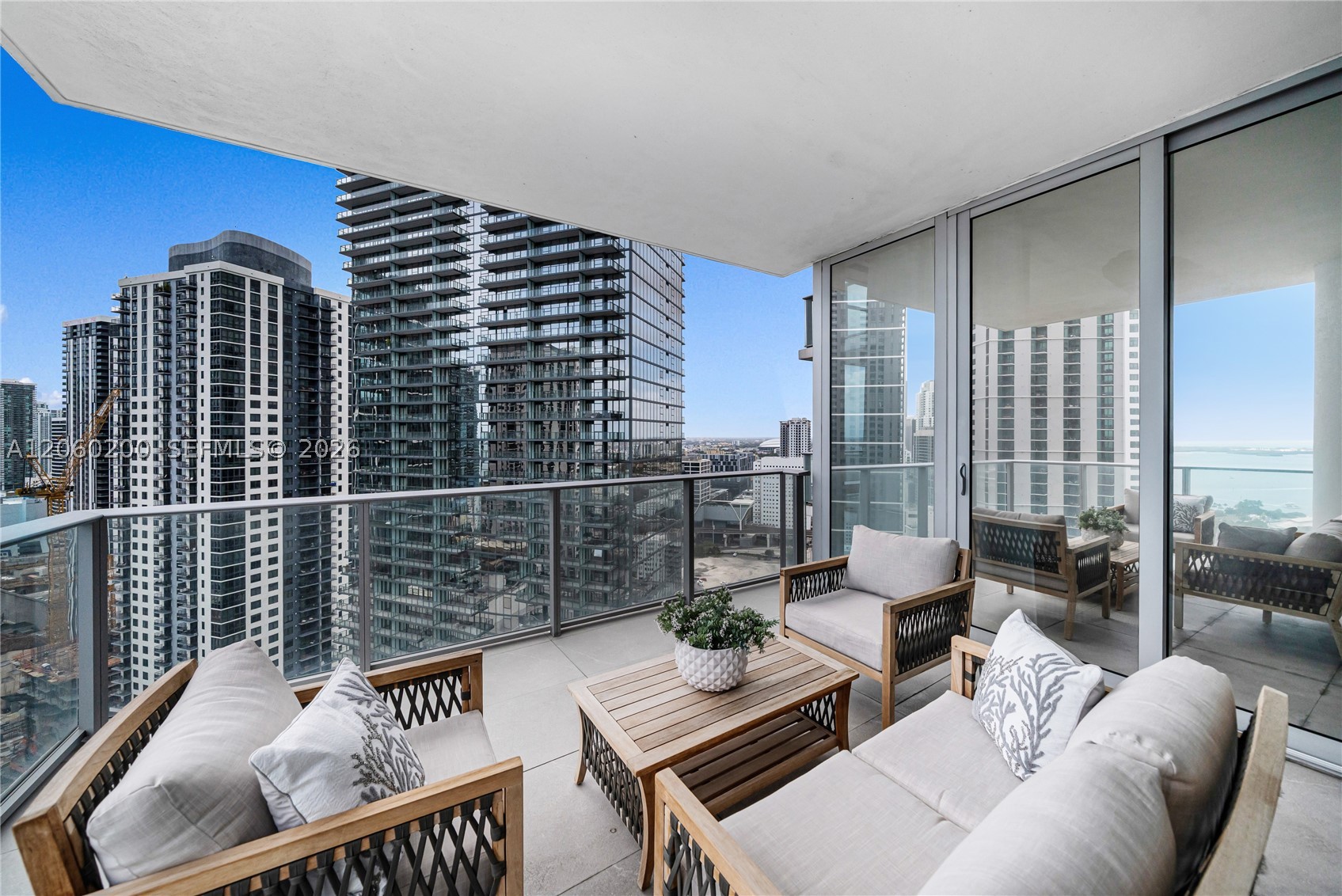 851 NE 1st Ave #2911 Miami, FL 33132
