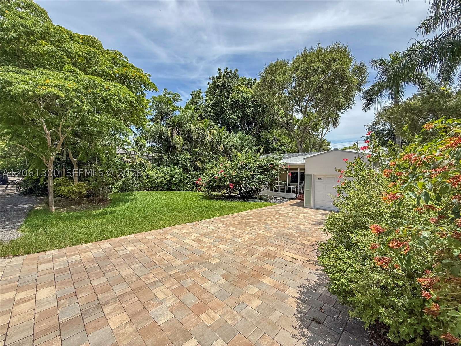 4152 Battersea Rd Miami, FL 33133
