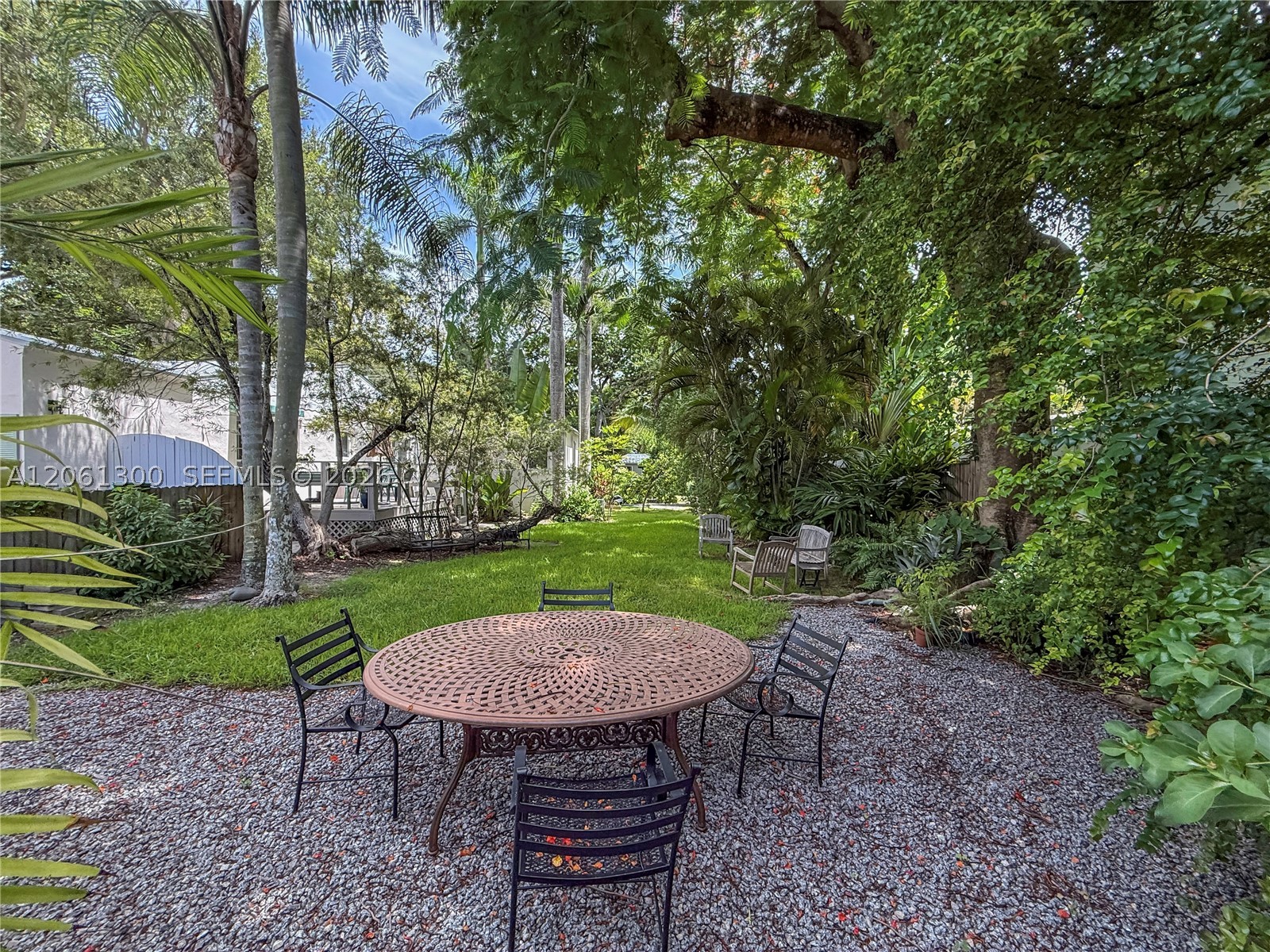 4152 Battersea Rd Miami, FL 33133