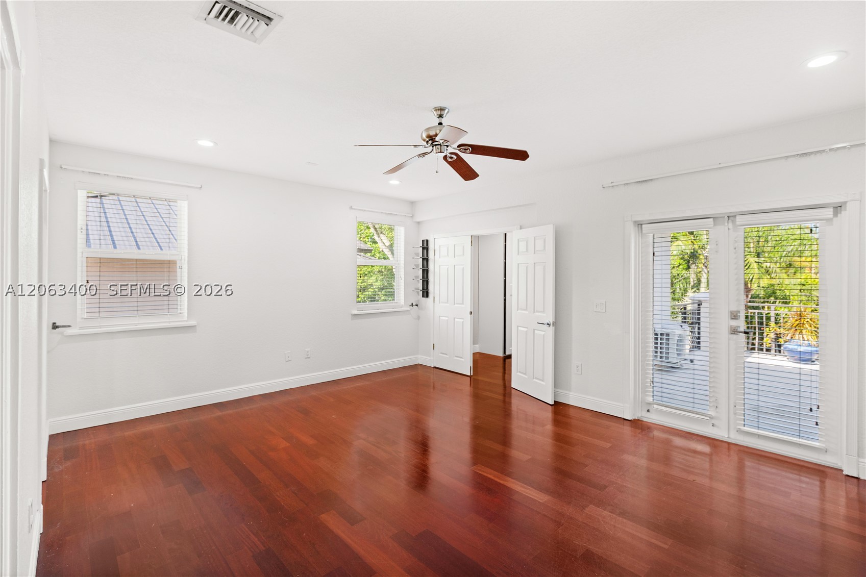 3160 Matilda St #3160 Miami, FL 33133
