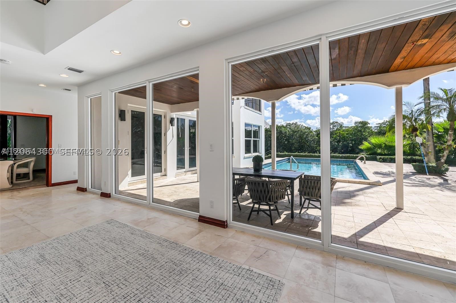 184 Paloma Dr Coral Gables, FL 33143