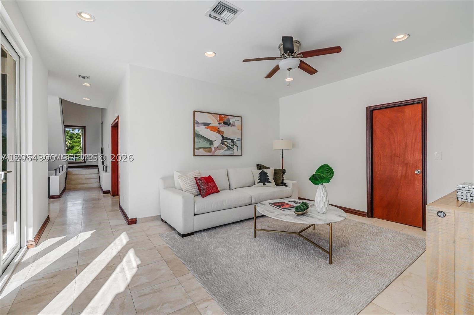 184 Paloma Dr Coral Gables, FL 33143