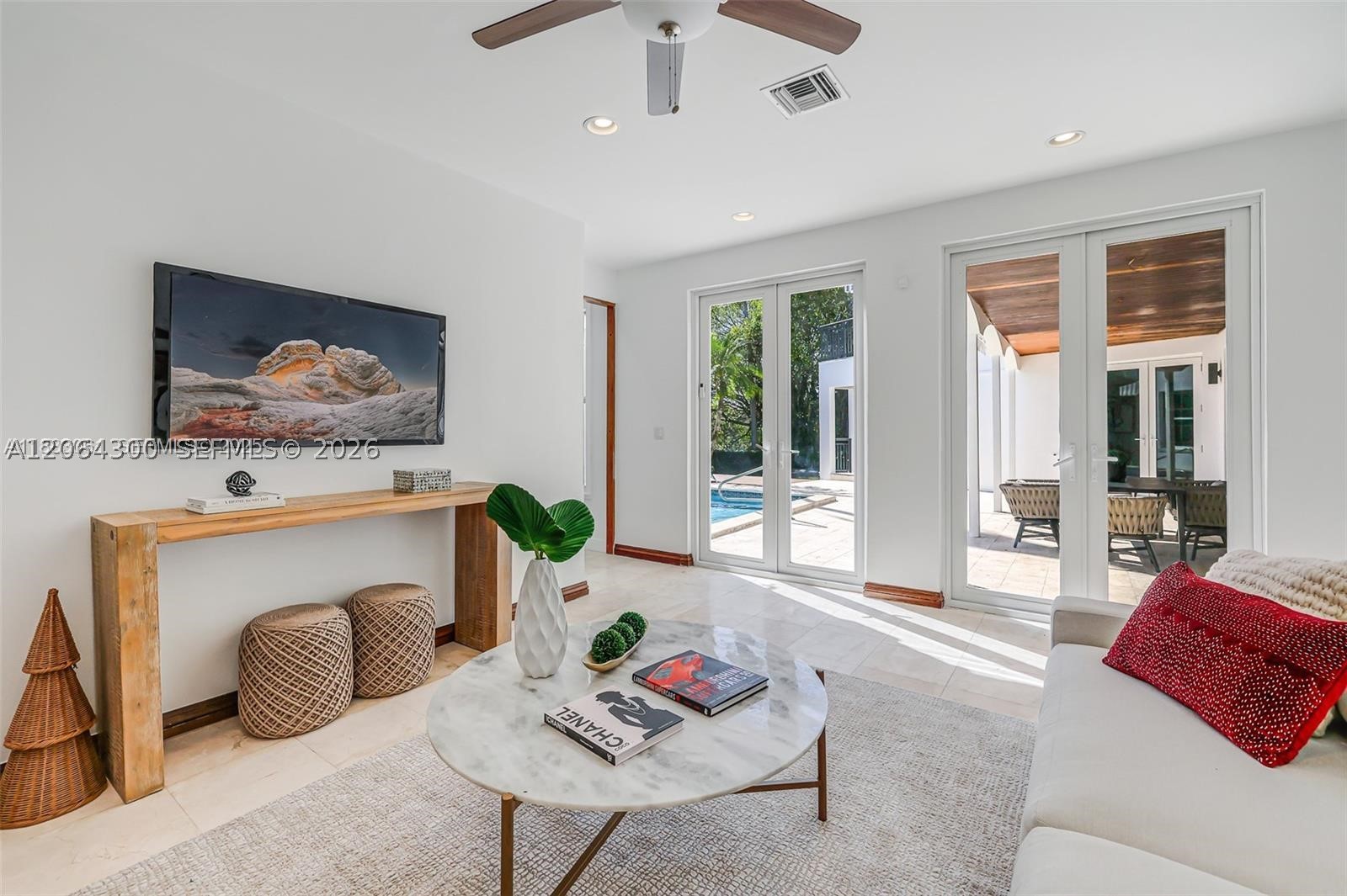 184 Paloma Dr Coral Gables, FL 33143