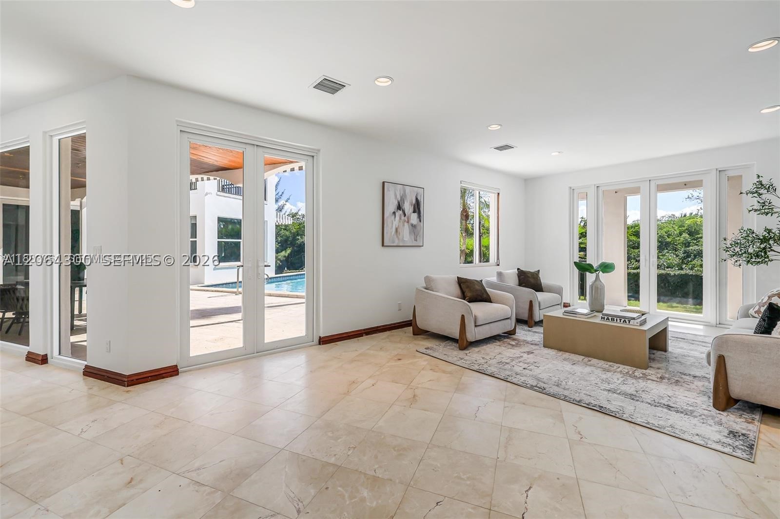 184 Paloma Dr Coral Gables, FL 33143