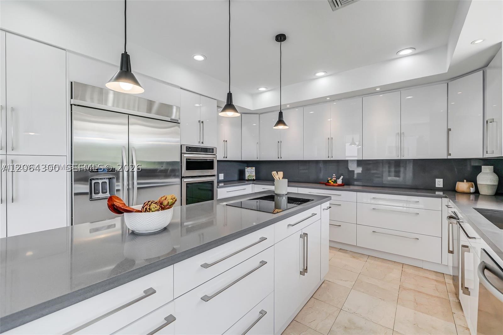 184 Paloma Dr Coral Gables, FL 33143