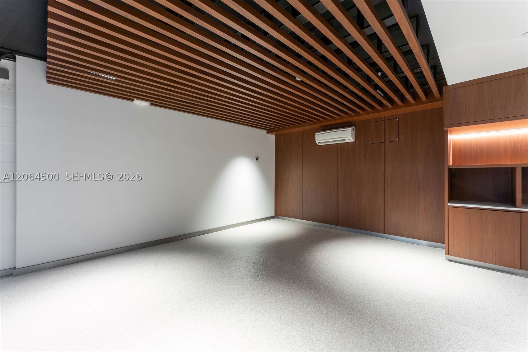 300 Biscayne Blvd Way #6301 Miami, FL 33131