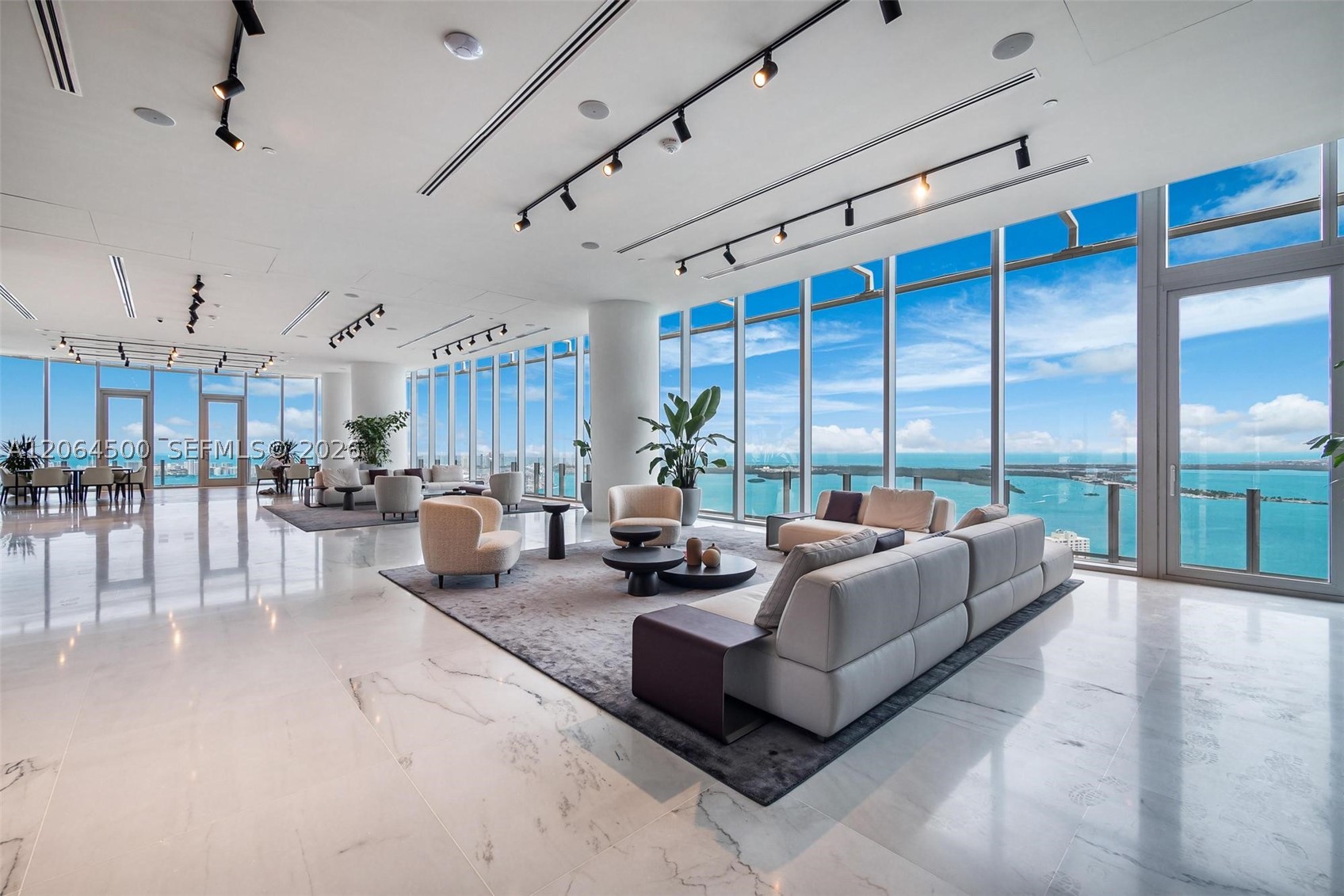 300 Biscayne Blvd Way #6301 Miami, FL 33131