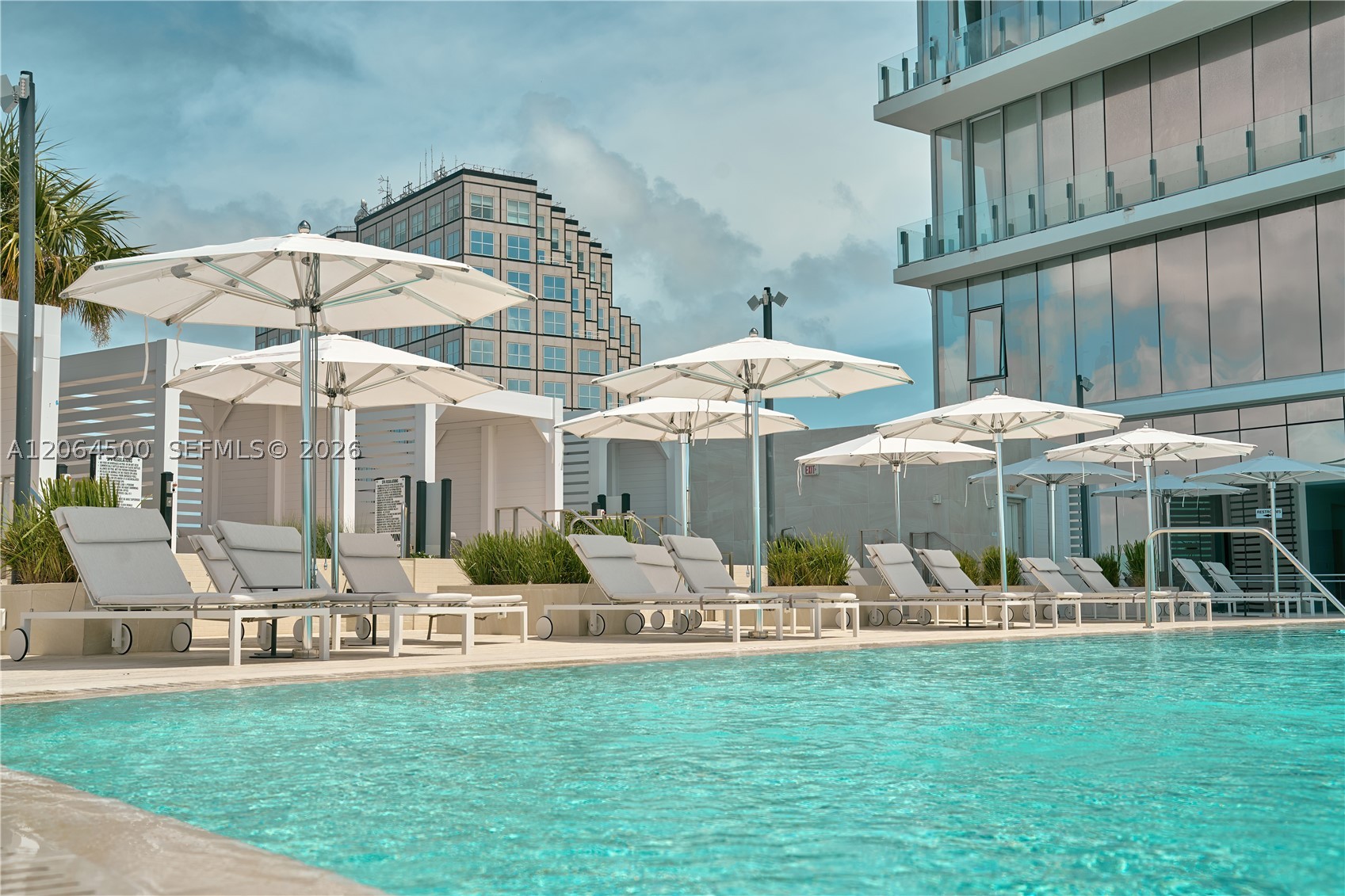 300 Biscayne Blvd Way #6301 Miami, FL 33131