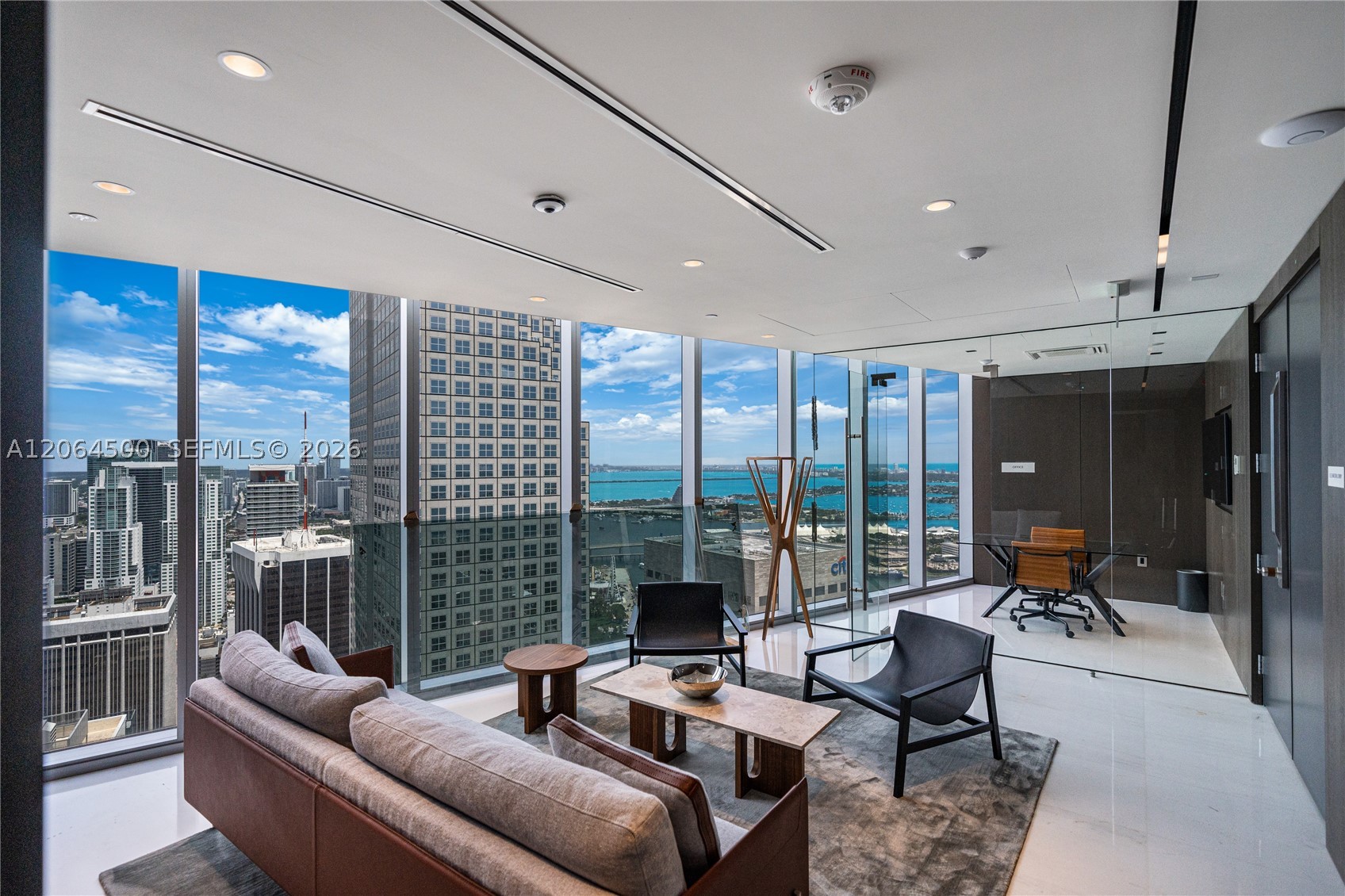 300 Biscayne Blvd Way #6301 Miami, FL 33131
