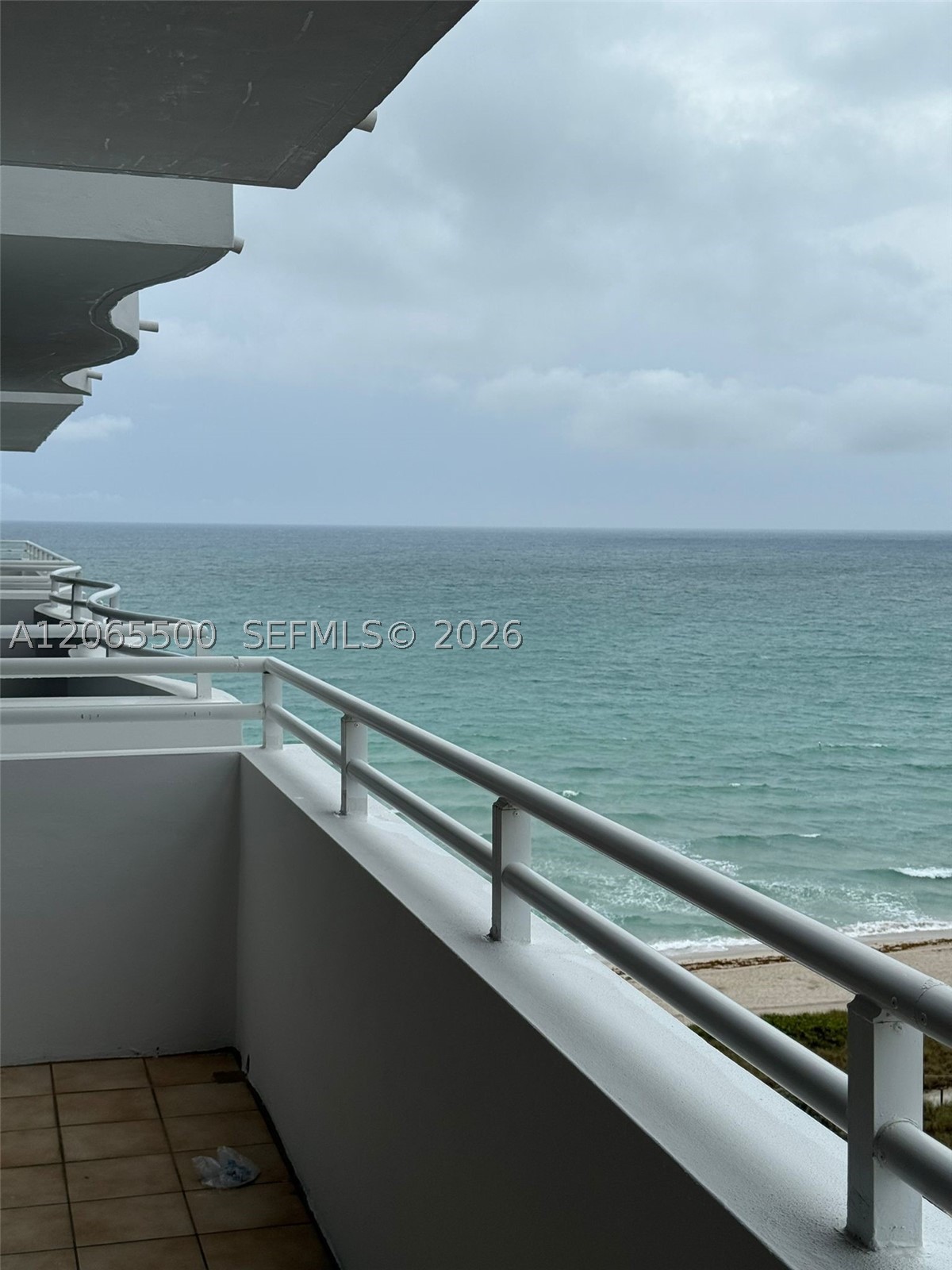 8911 Collins Ave #1103