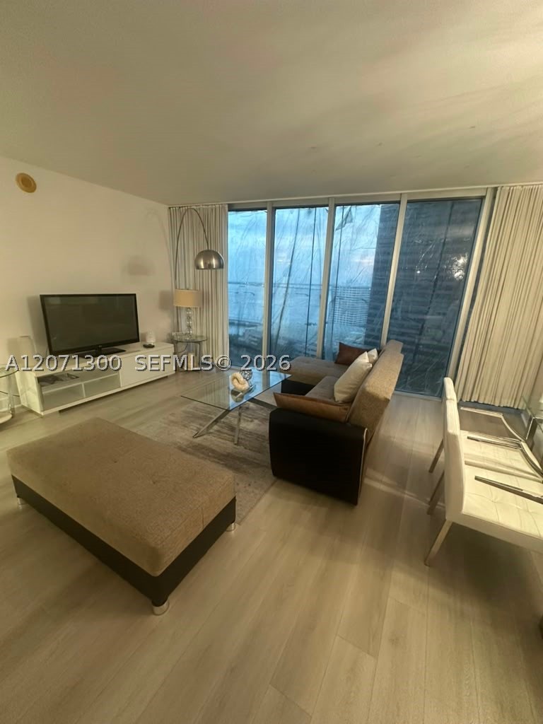 485 Brickell Ave #1908