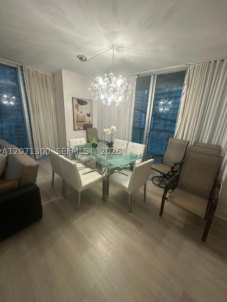 image Icon Brickell III (W Miami)3