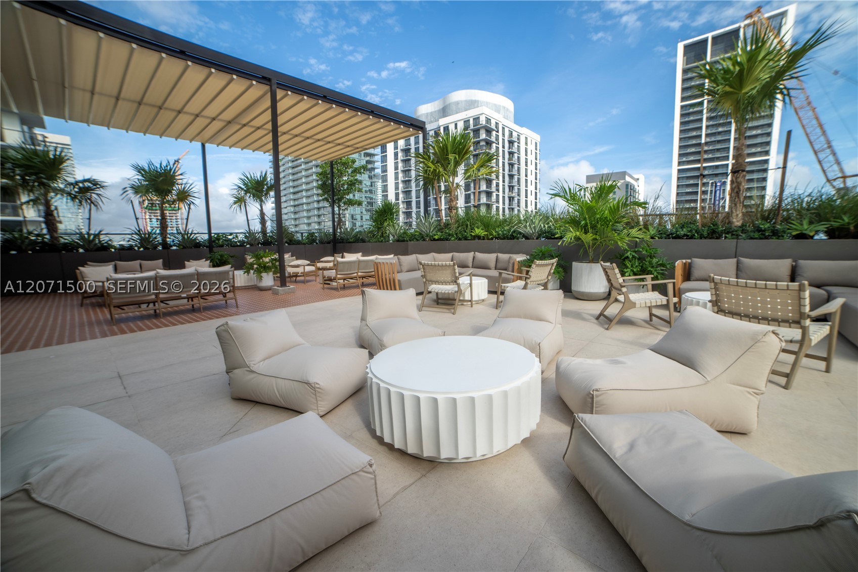 image The Crosby Miami Worldcenter25