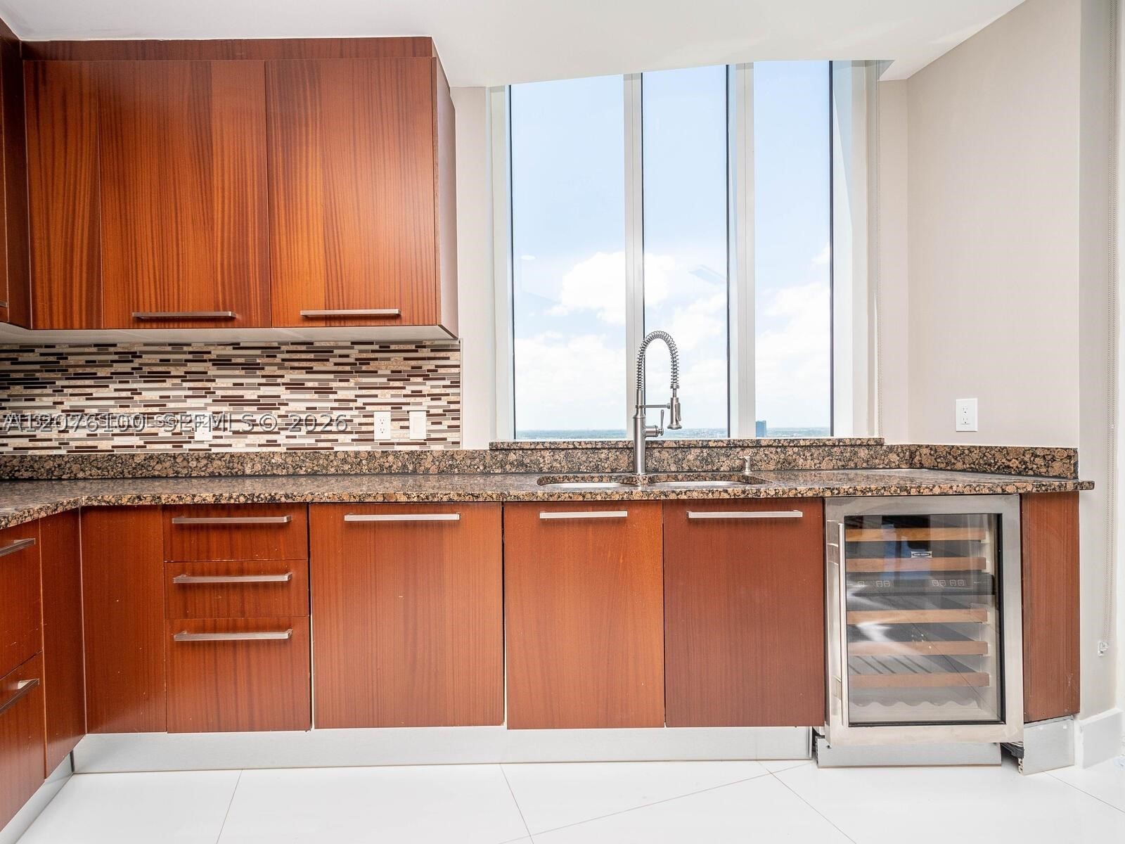 15901 Collins Ave #2504 Sunny Isles Beach, FL 33160