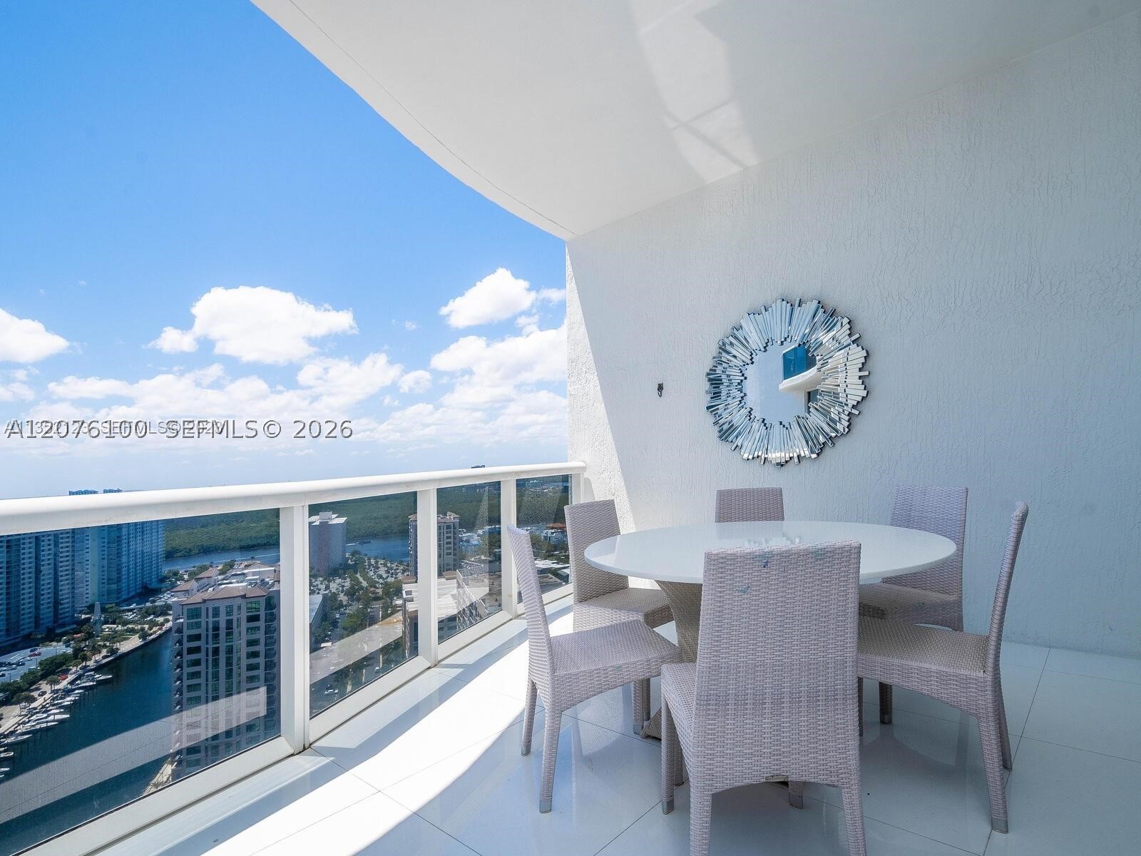 15901 Collins Ave #2504 Sunny Isles Beach, FL 33160