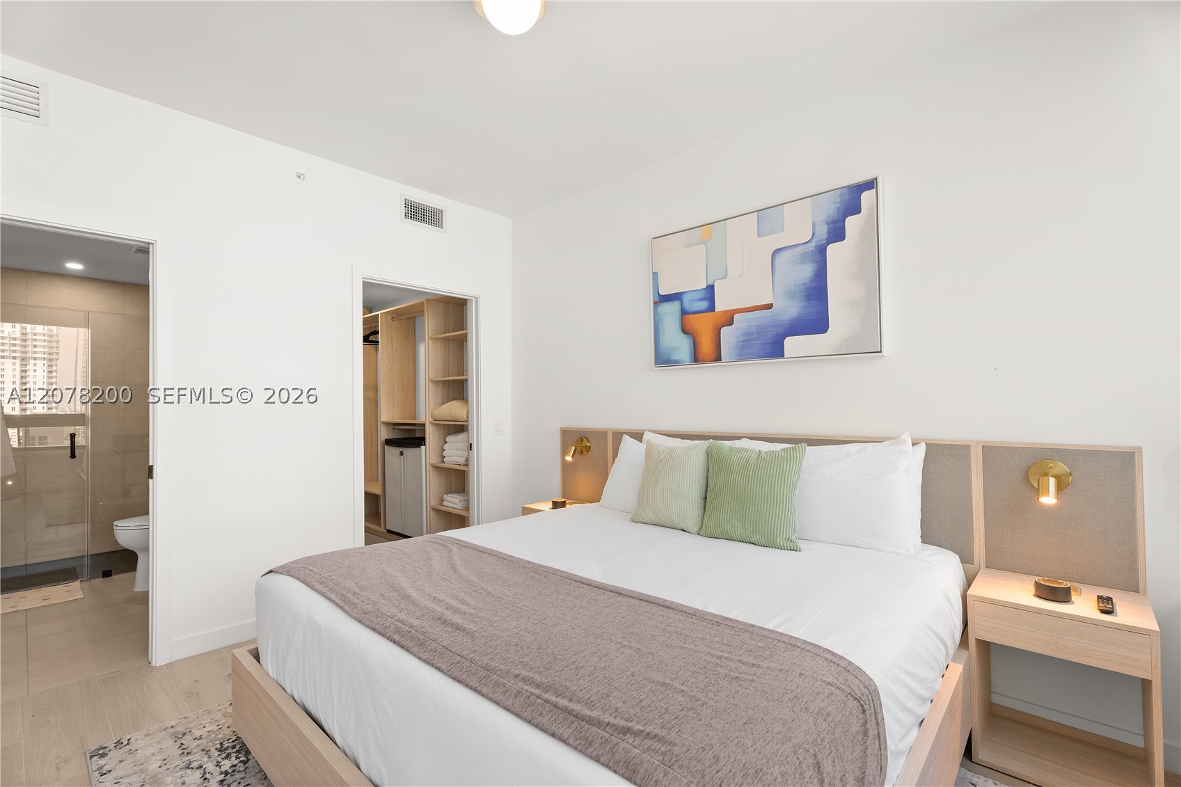 225 N Miami Ave #1003 Miami, FL 33128