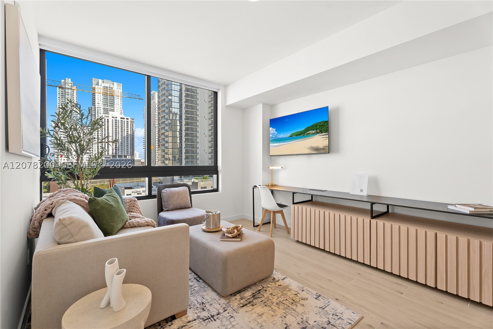 225 N Miami Ave #1003 Miami, FL 33128