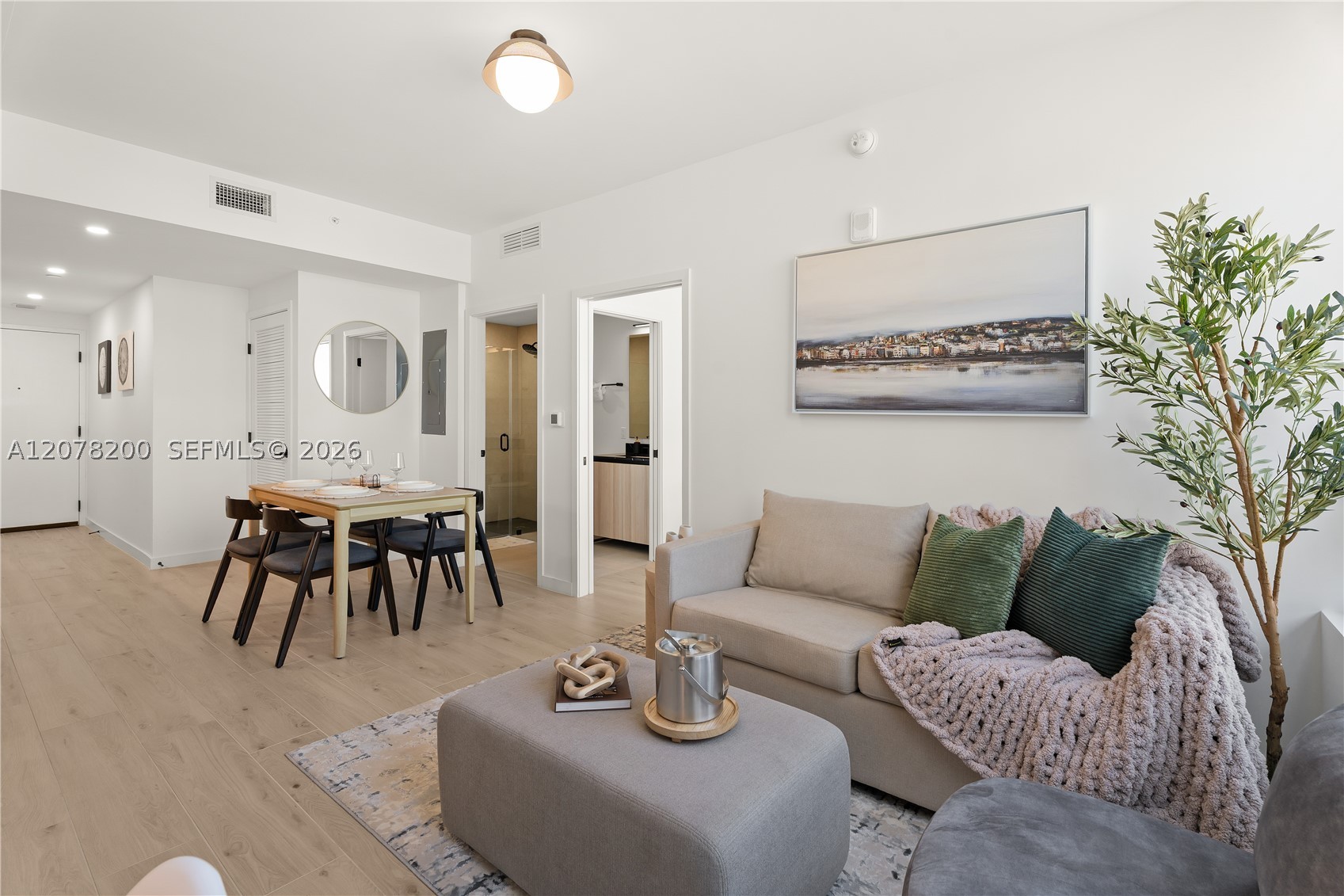 225 N Miami Ave #1003 Miami, FL 33128