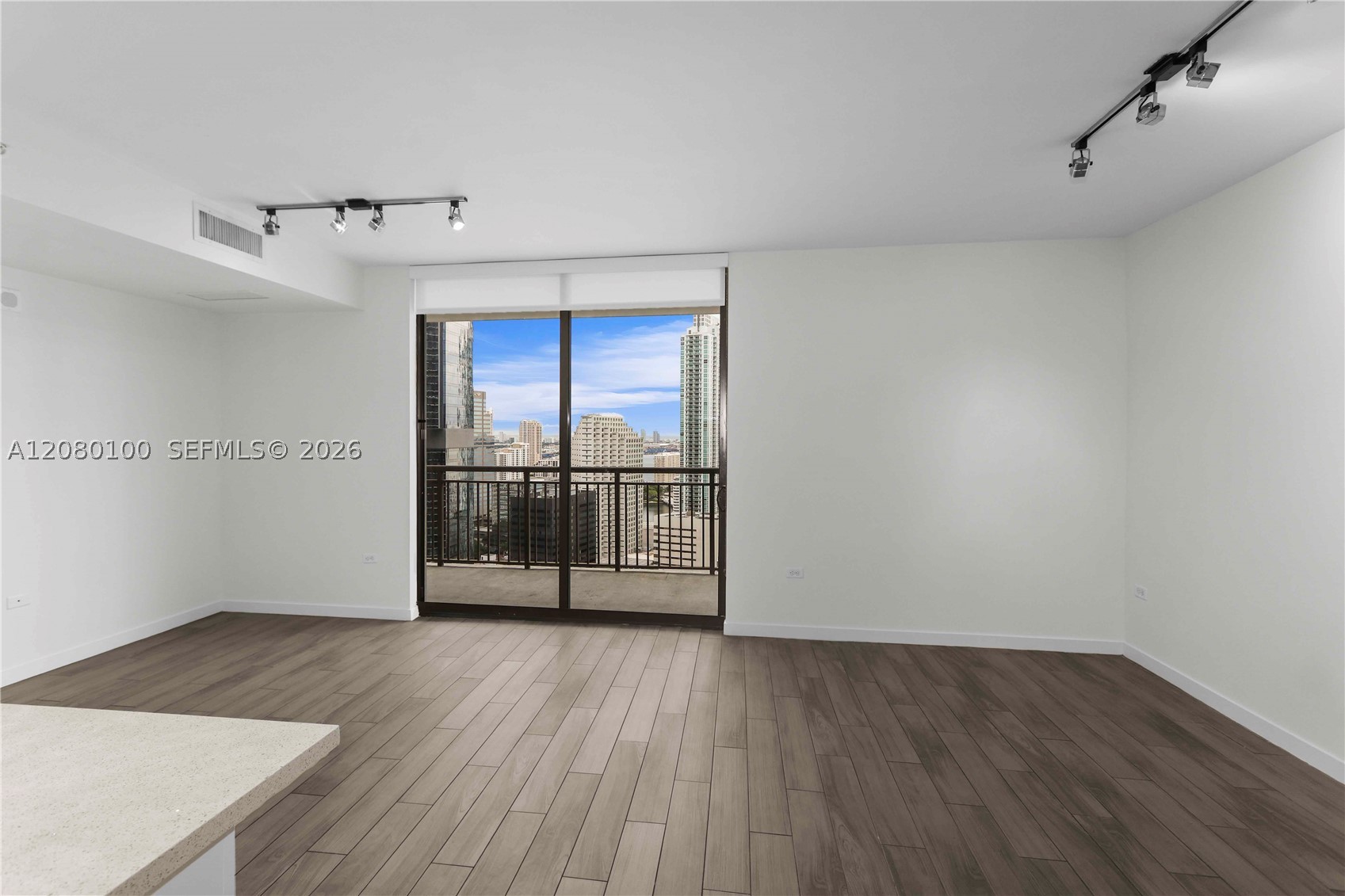 image Nine at Mary Brickell Village13