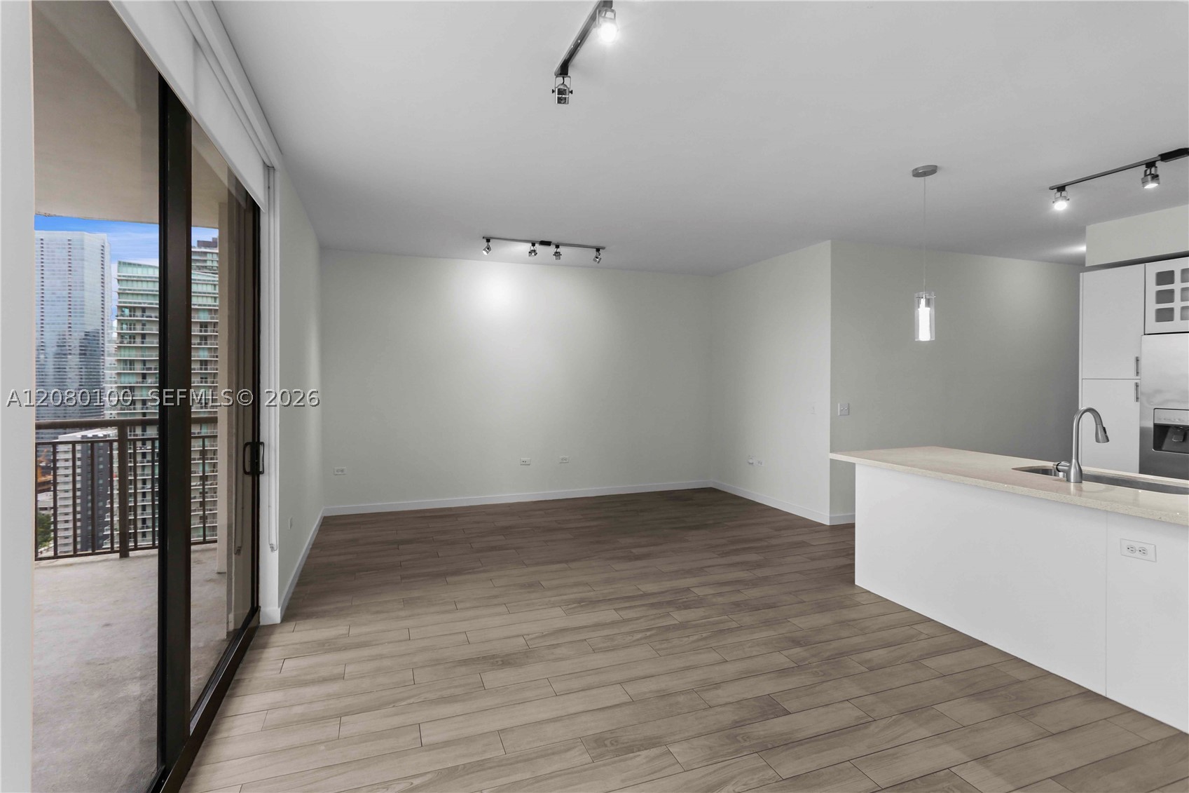 image Nine at Mary Brickell Village15