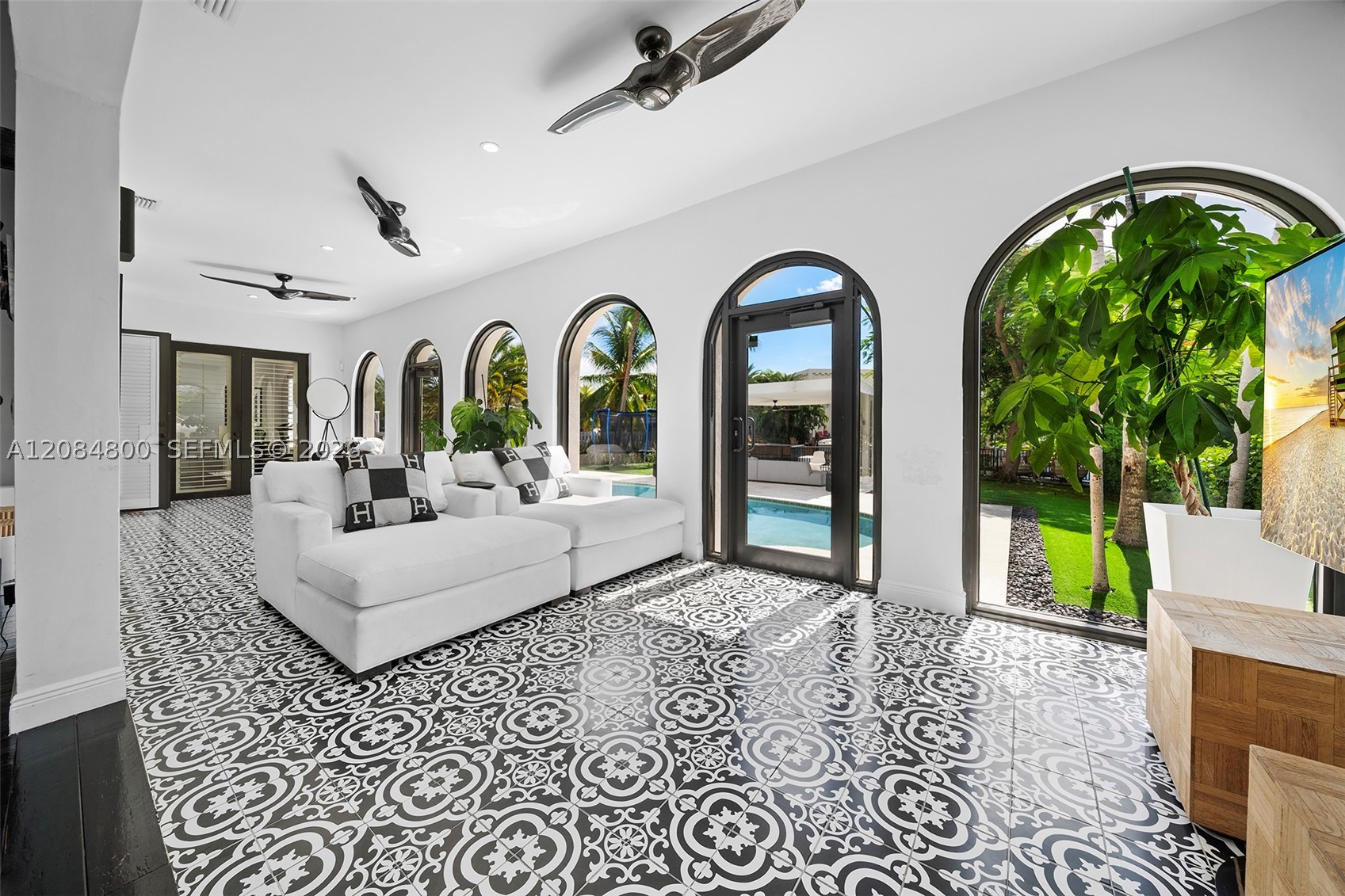 12905 Ixora Rd North Miami, FL 33181