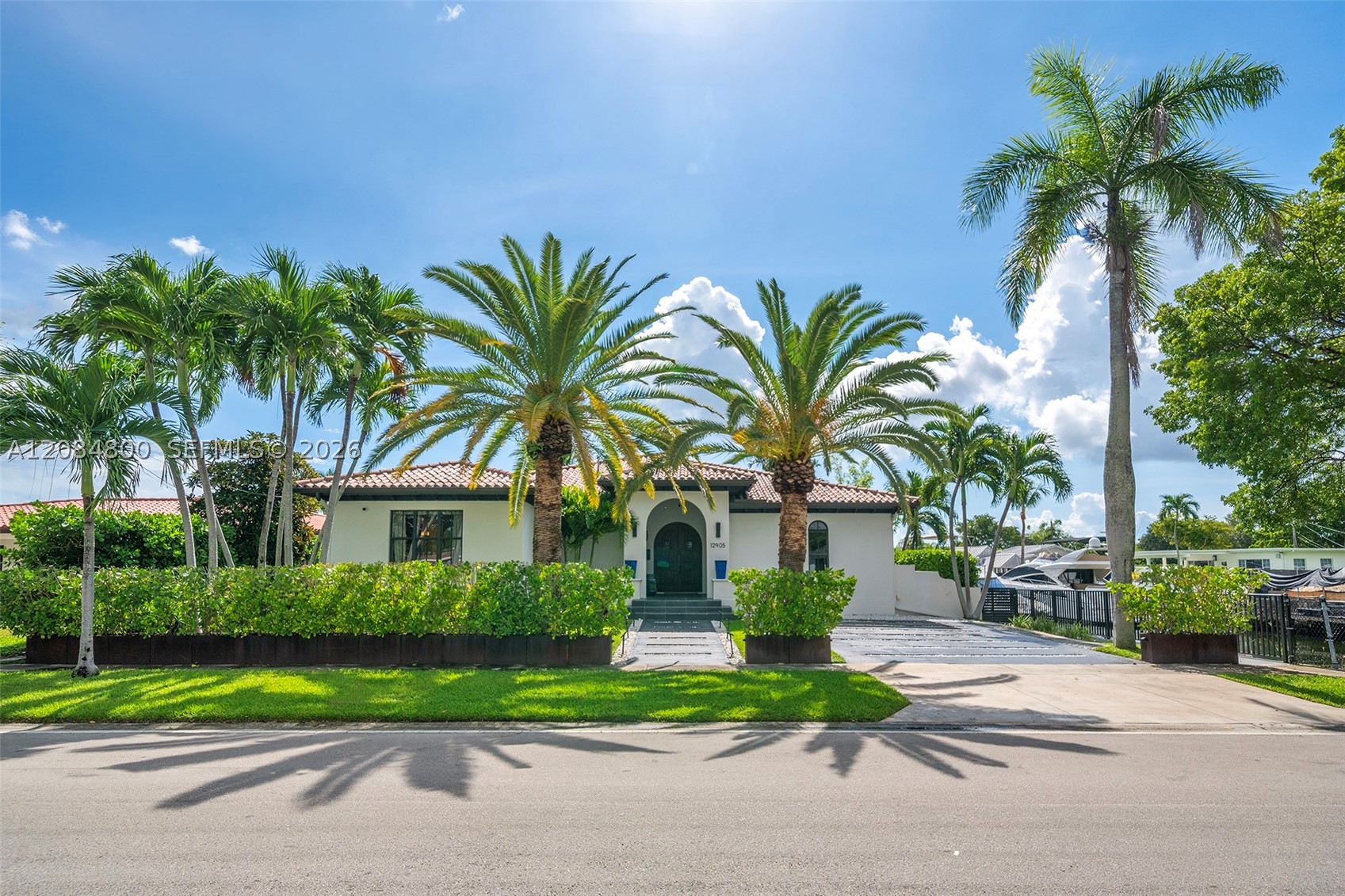 12905 Ixora Rd North Miami, FL 33181