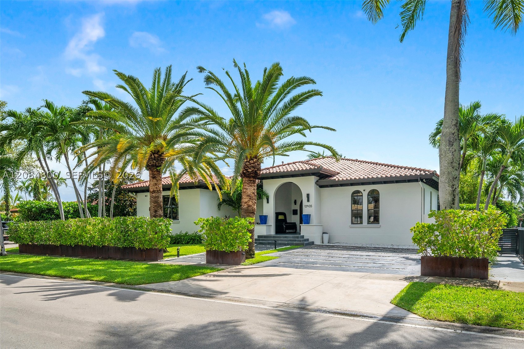 12905 Ixora Rd North Miami, FL 33181