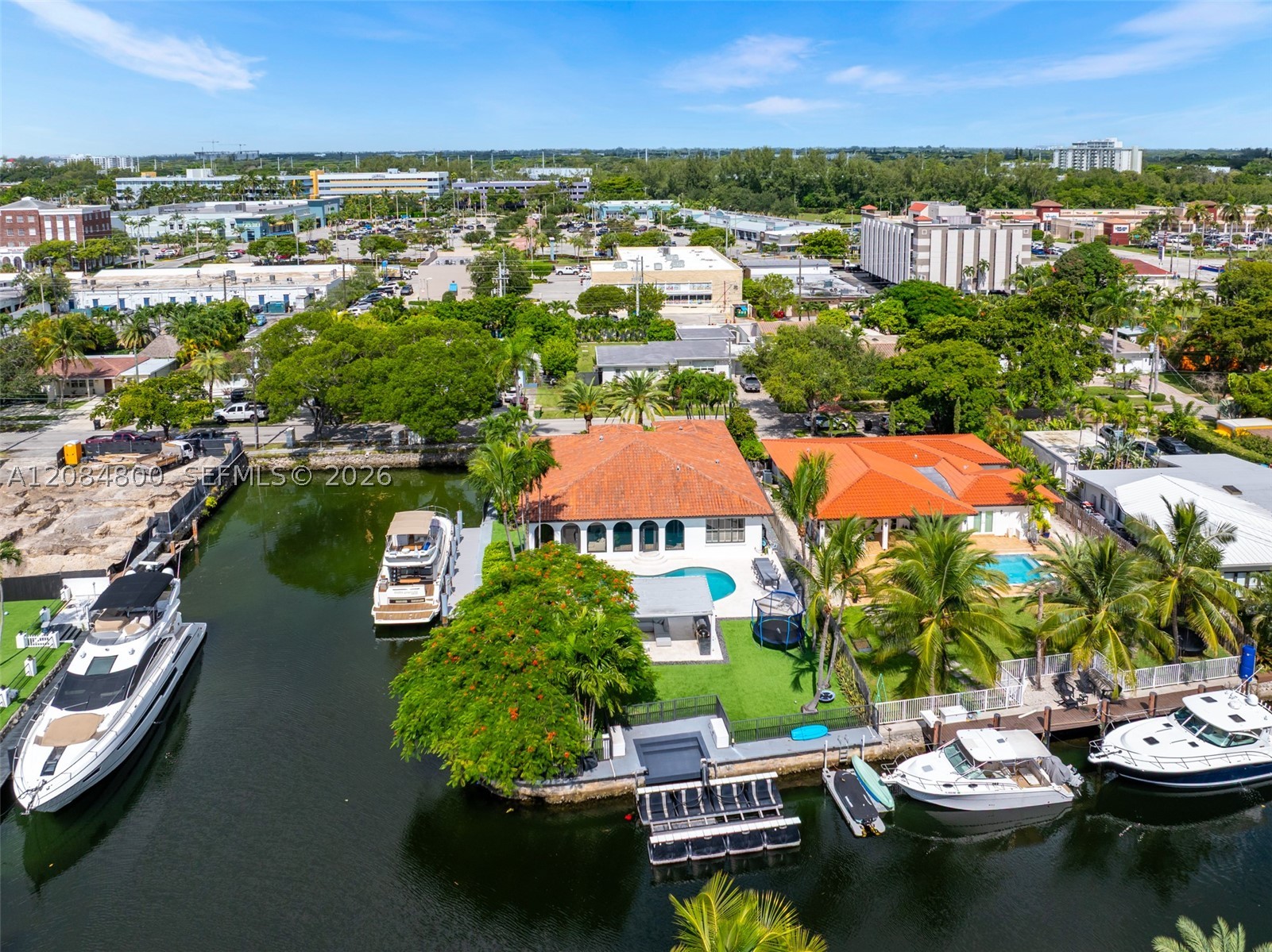 12905 Ixora Rd North Miami, FL 33181