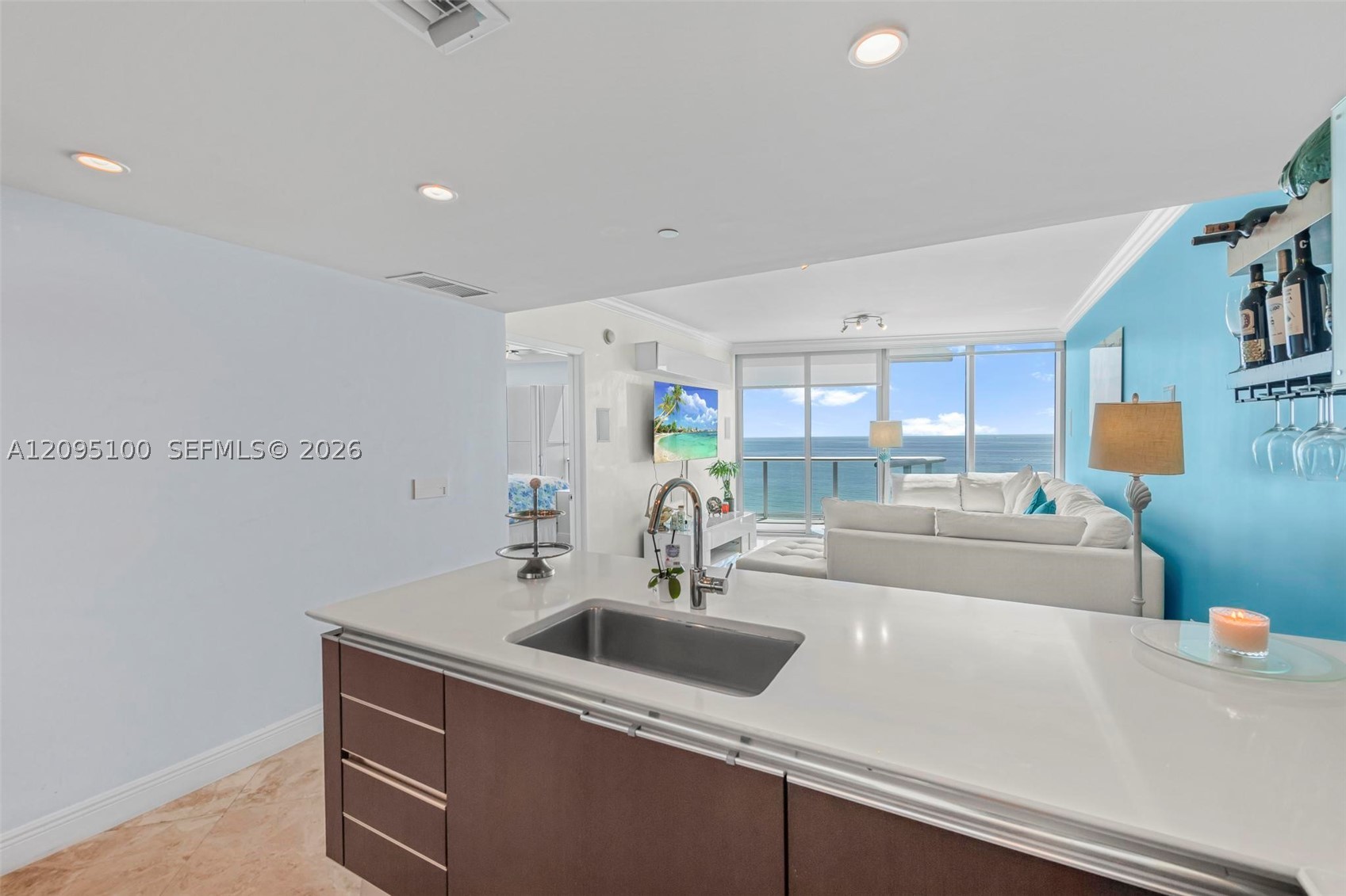 image Jade Beach9