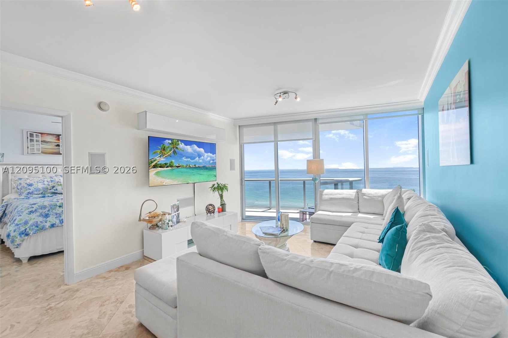 image Jade Beach1