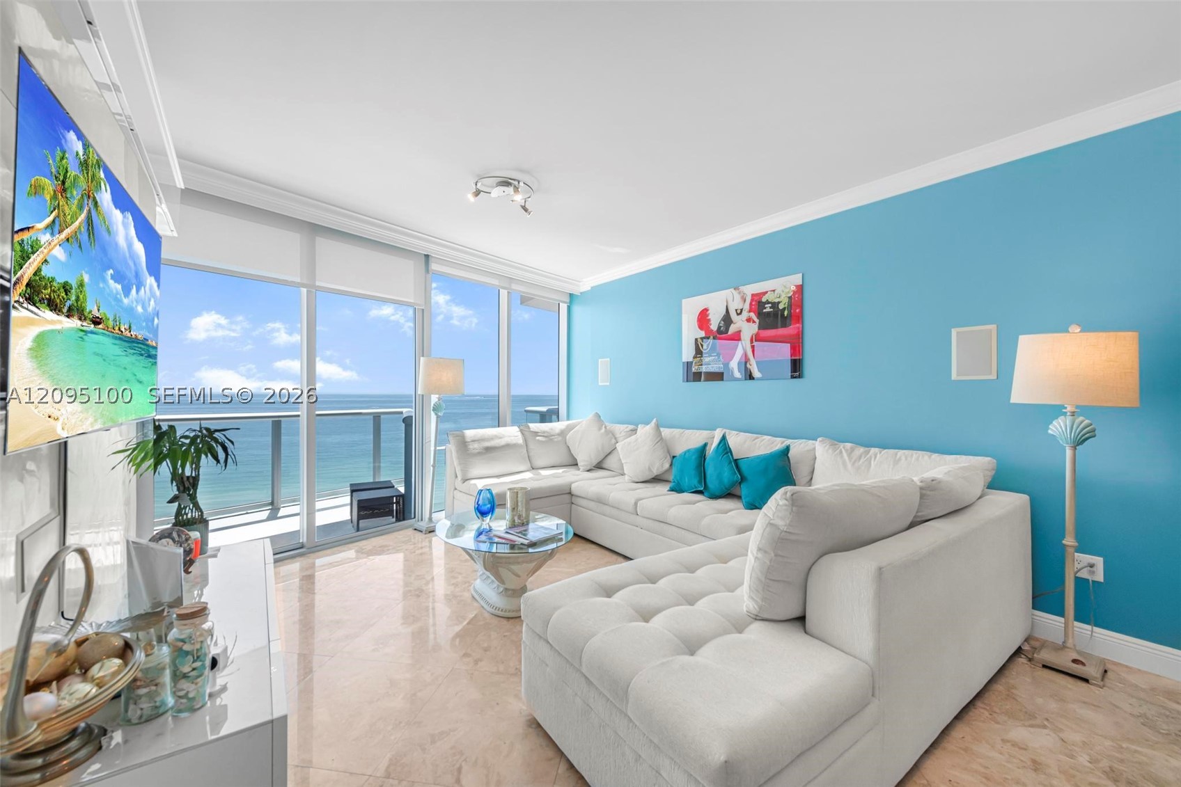 image Jade Beach2